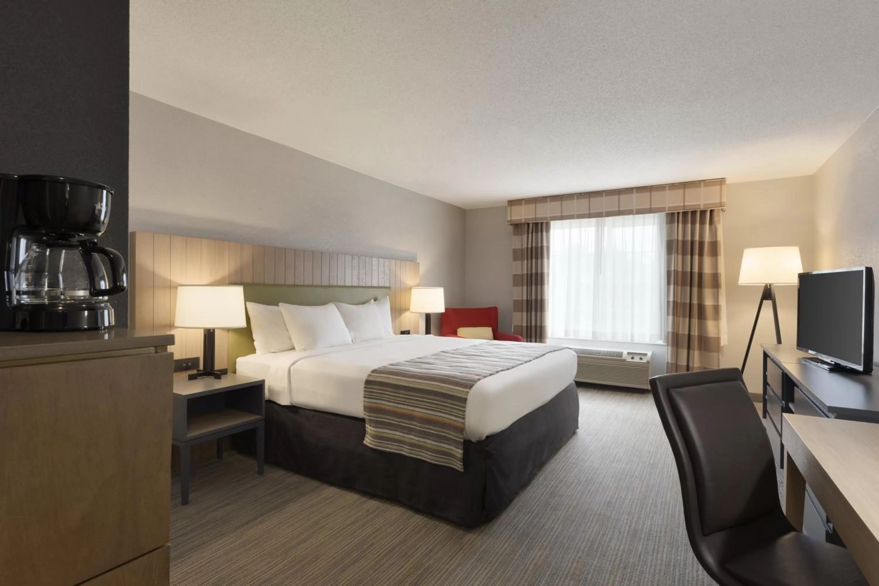 Other, Bed in Country Inn & Suites by Radisson, Minneapolis-Shakopee