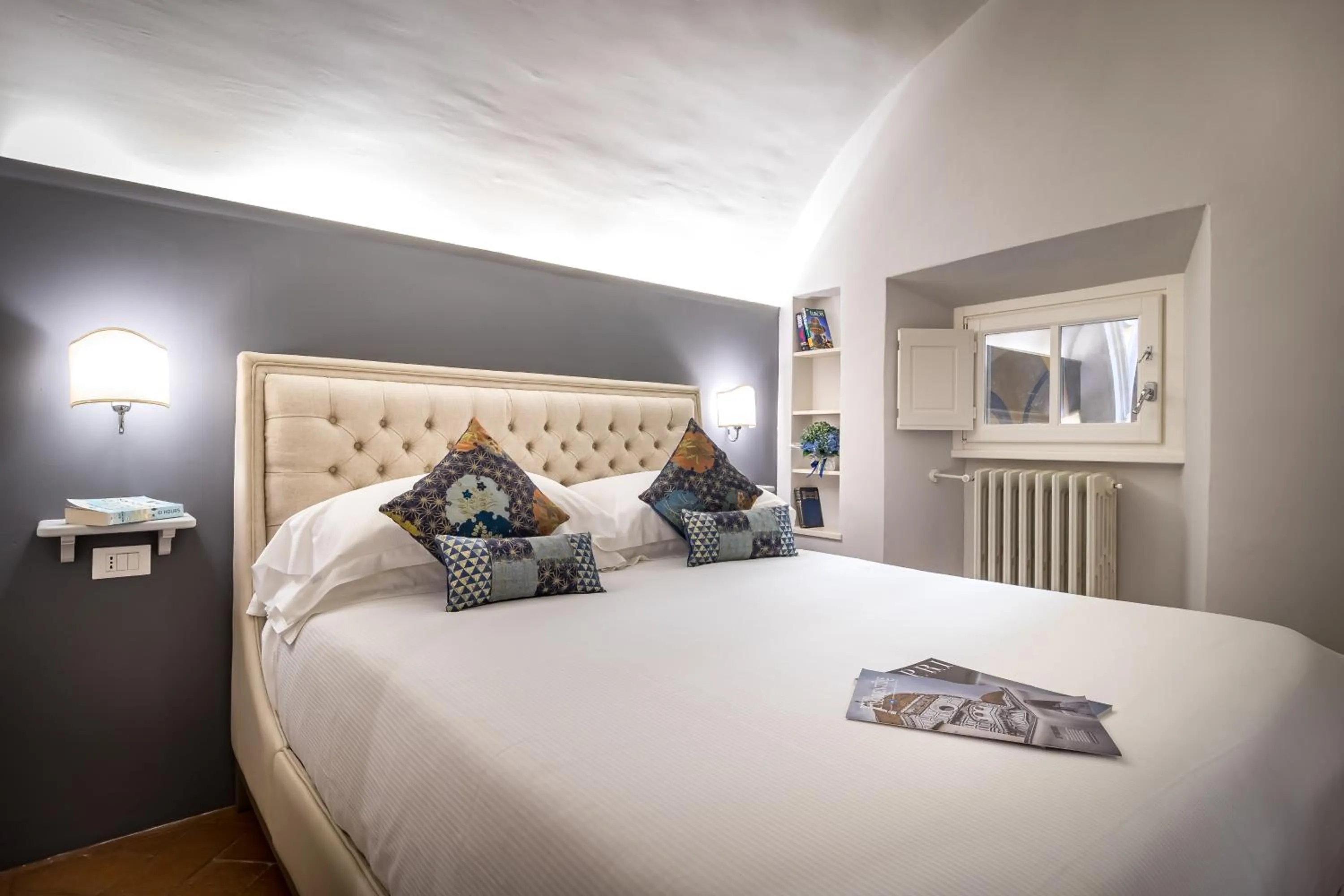 Bedroom, Bed in Palazzo Ridolfi - Residenza d'Epoca