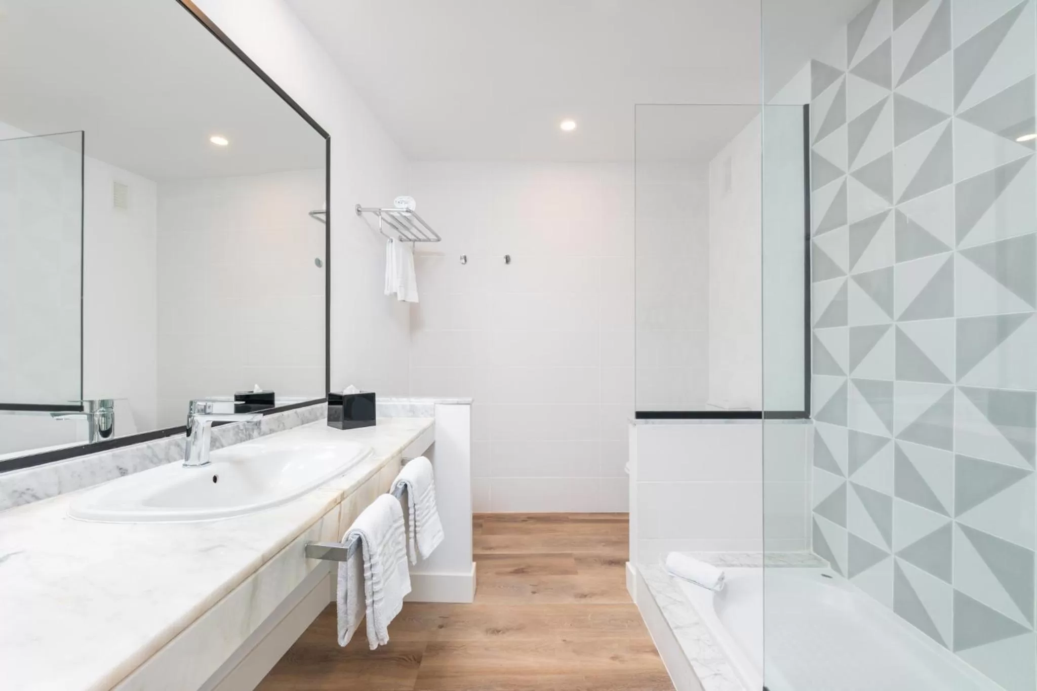 Shower in Hotel LIVVO Fataga