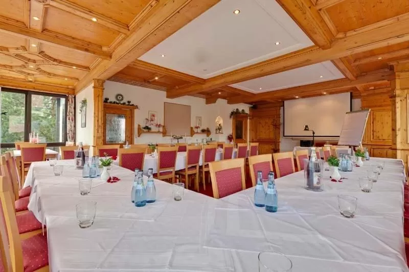 Business facilities in Alte Kelter