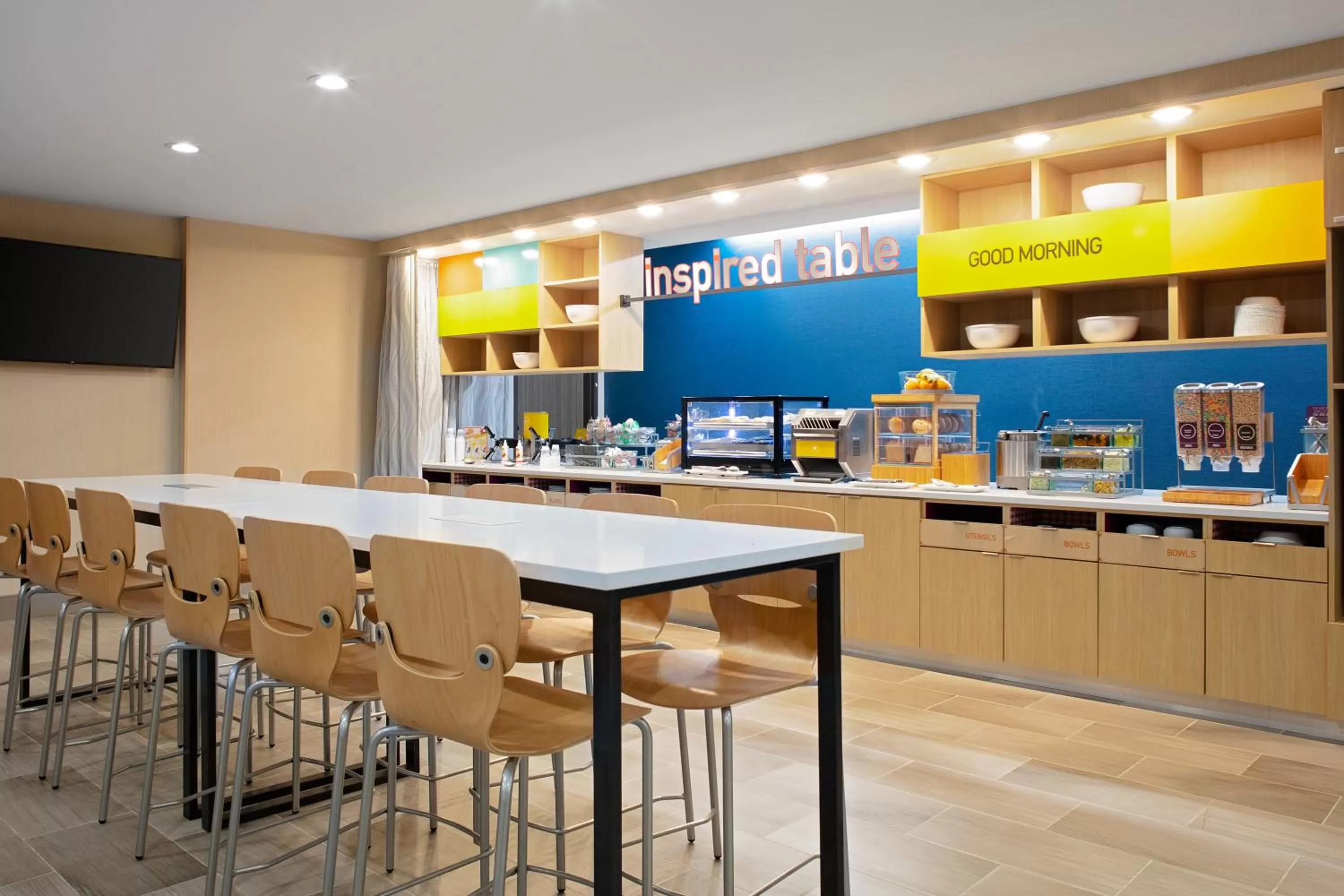 Food and drinks in Home2 Suites By Hilton Baton Rouge Citiplace