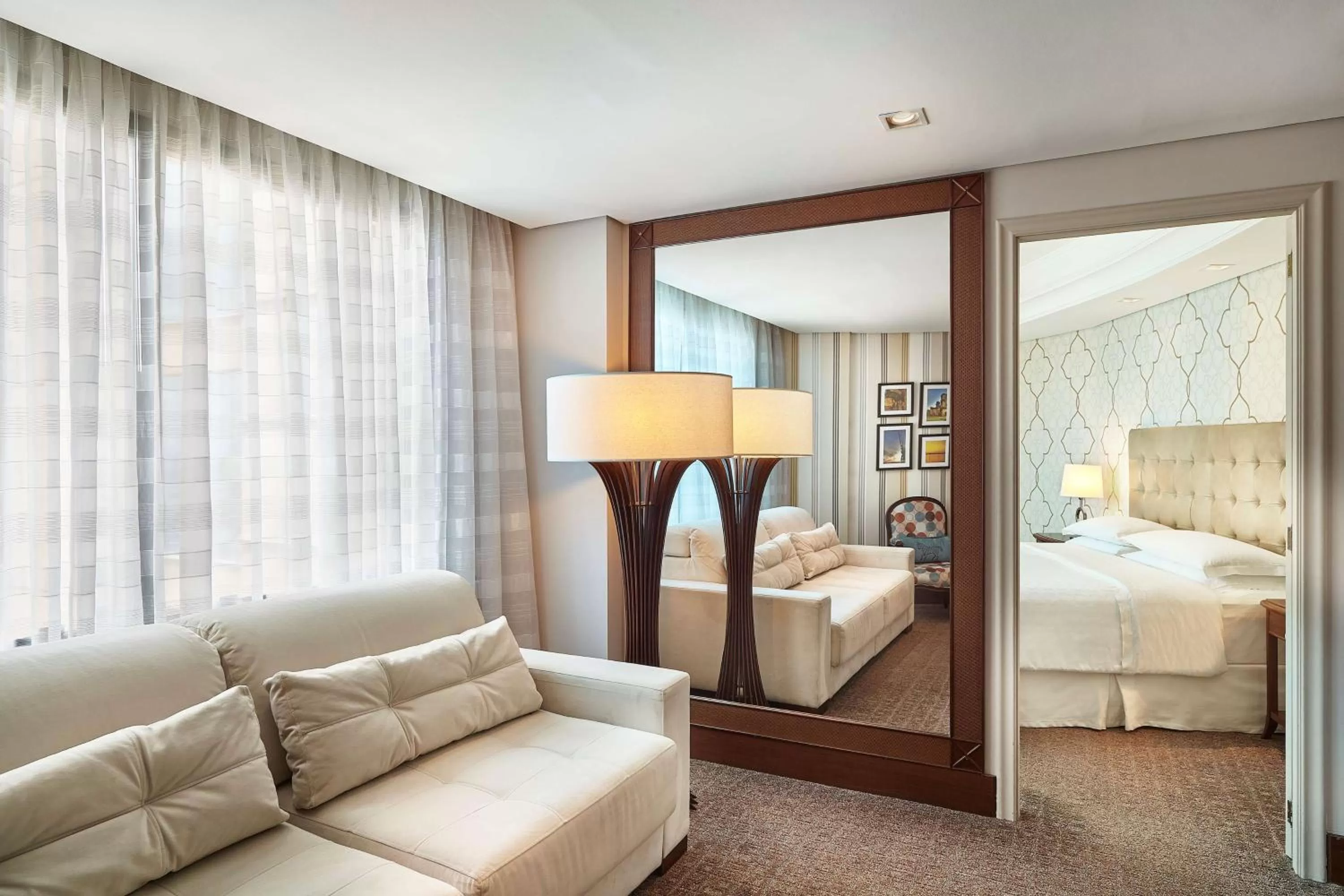 Living room, Bed in Hilton Porto Alegre, Brazil