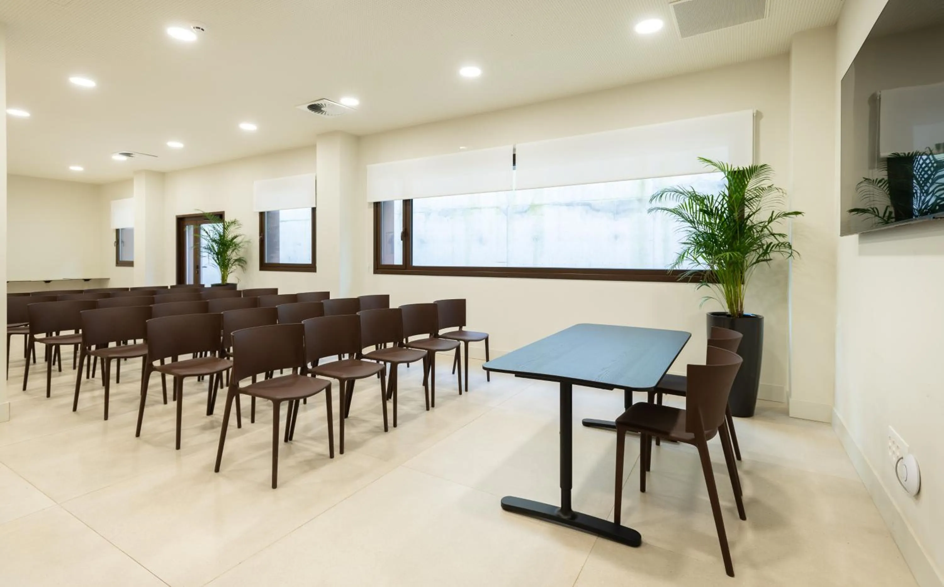 Meeting/conference room in Hotel Bed4U San Sebasti