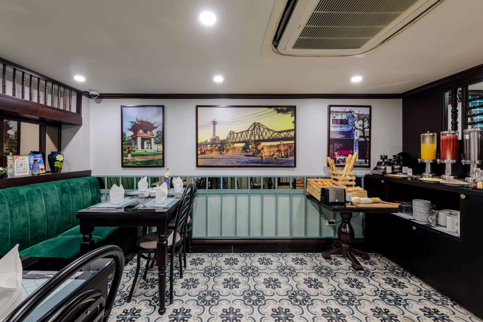 Restaurant/places to eat in The Lotus Aman Hotel