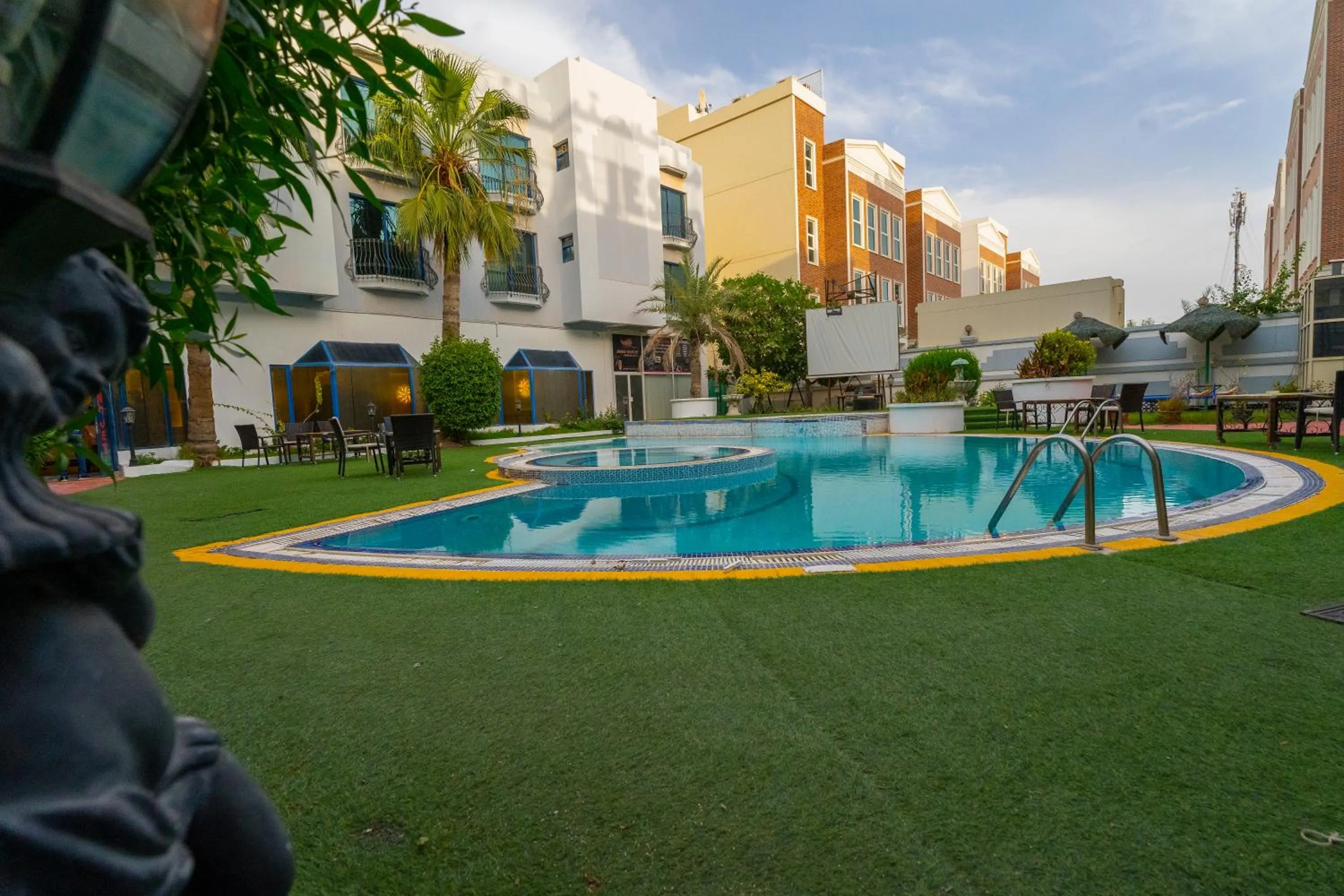 Pool view in Majestic Hotel