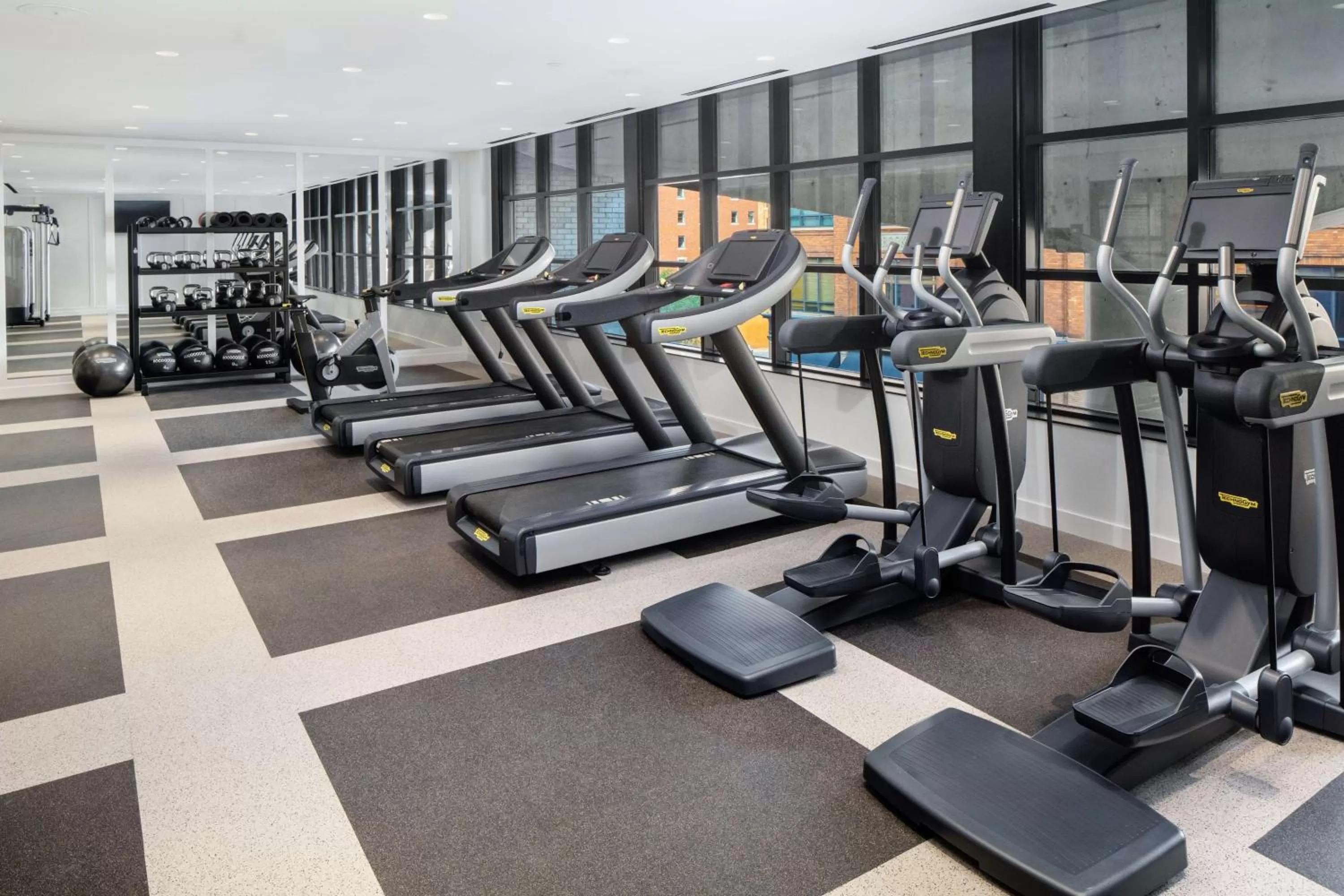 Fitness centre/facilities in Canopy By Hilton Grand Rapids Downtown