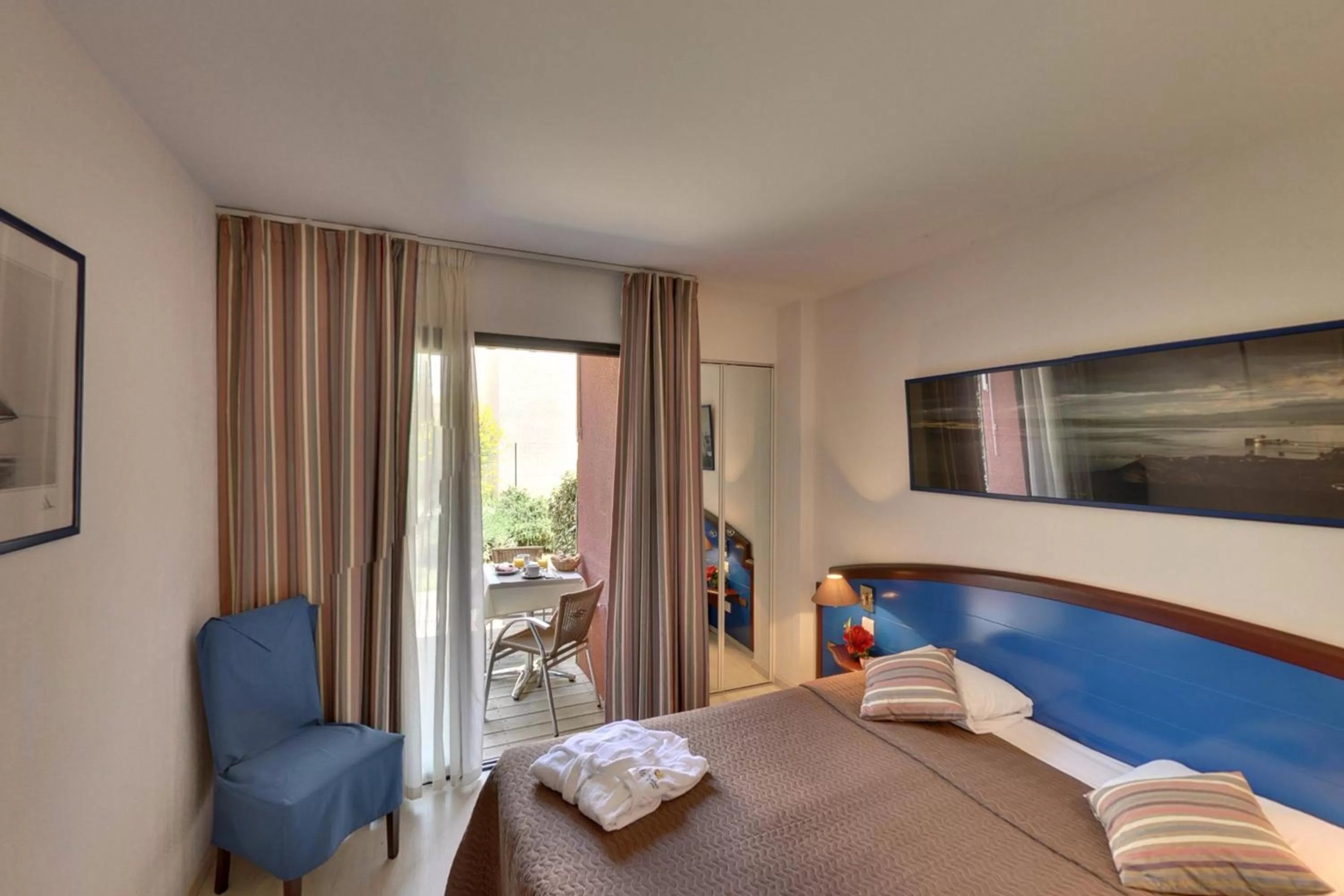 Bedroom, Bed in Hotel Le Phoebus Garden & Spa