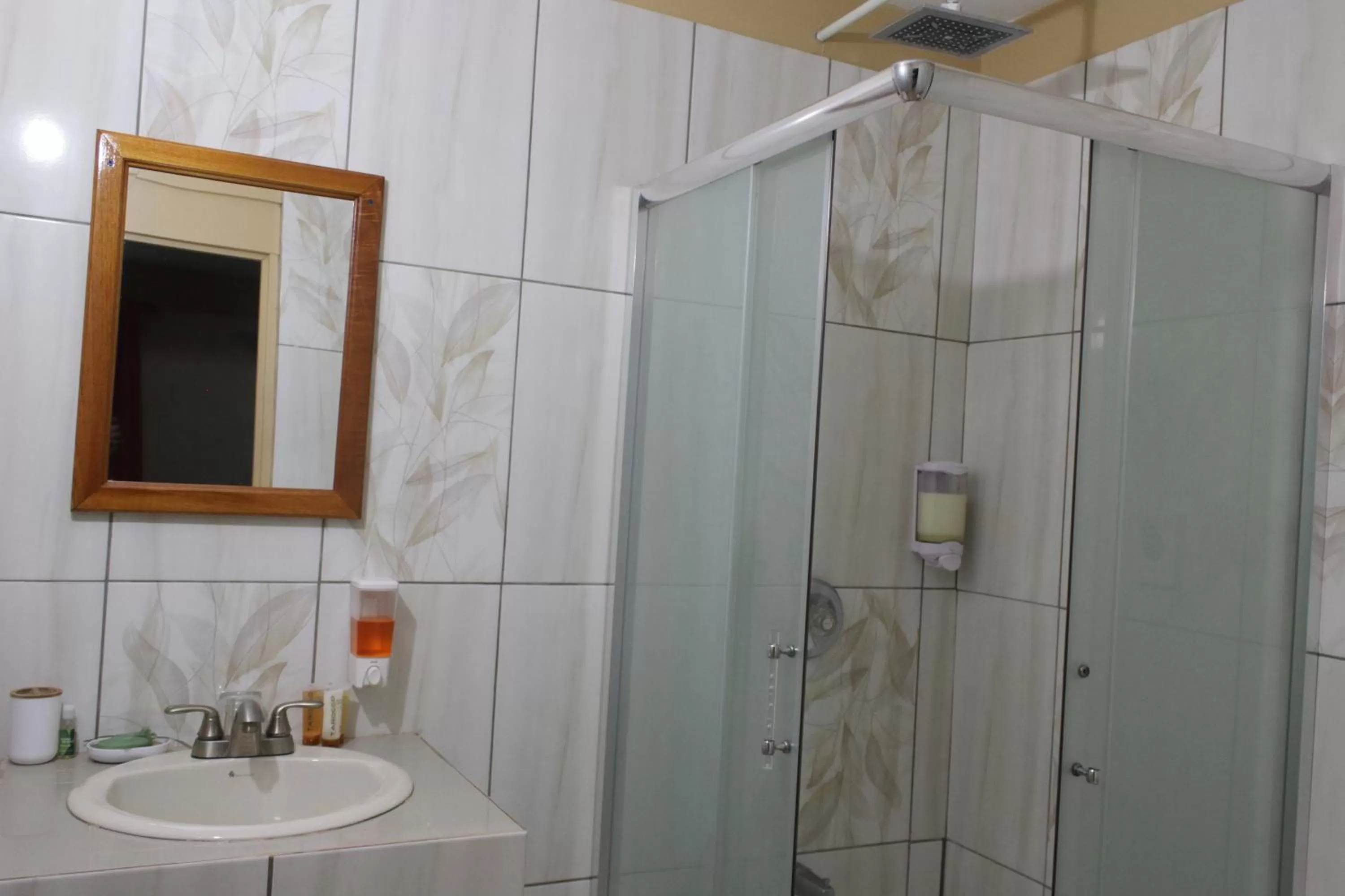 Bathroom in Matthew's Miracle View