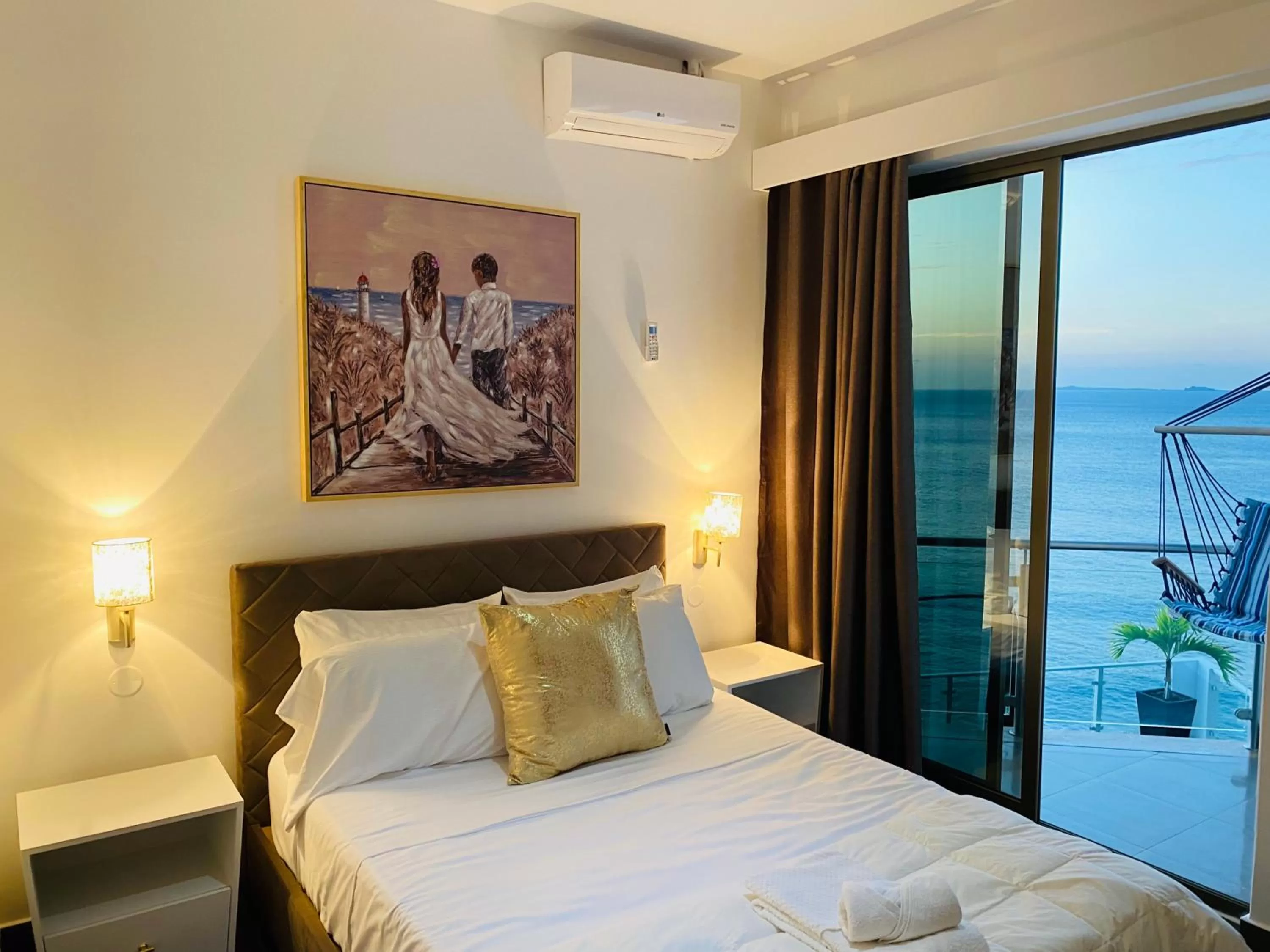 Bed in Fogo Boutique Hotel