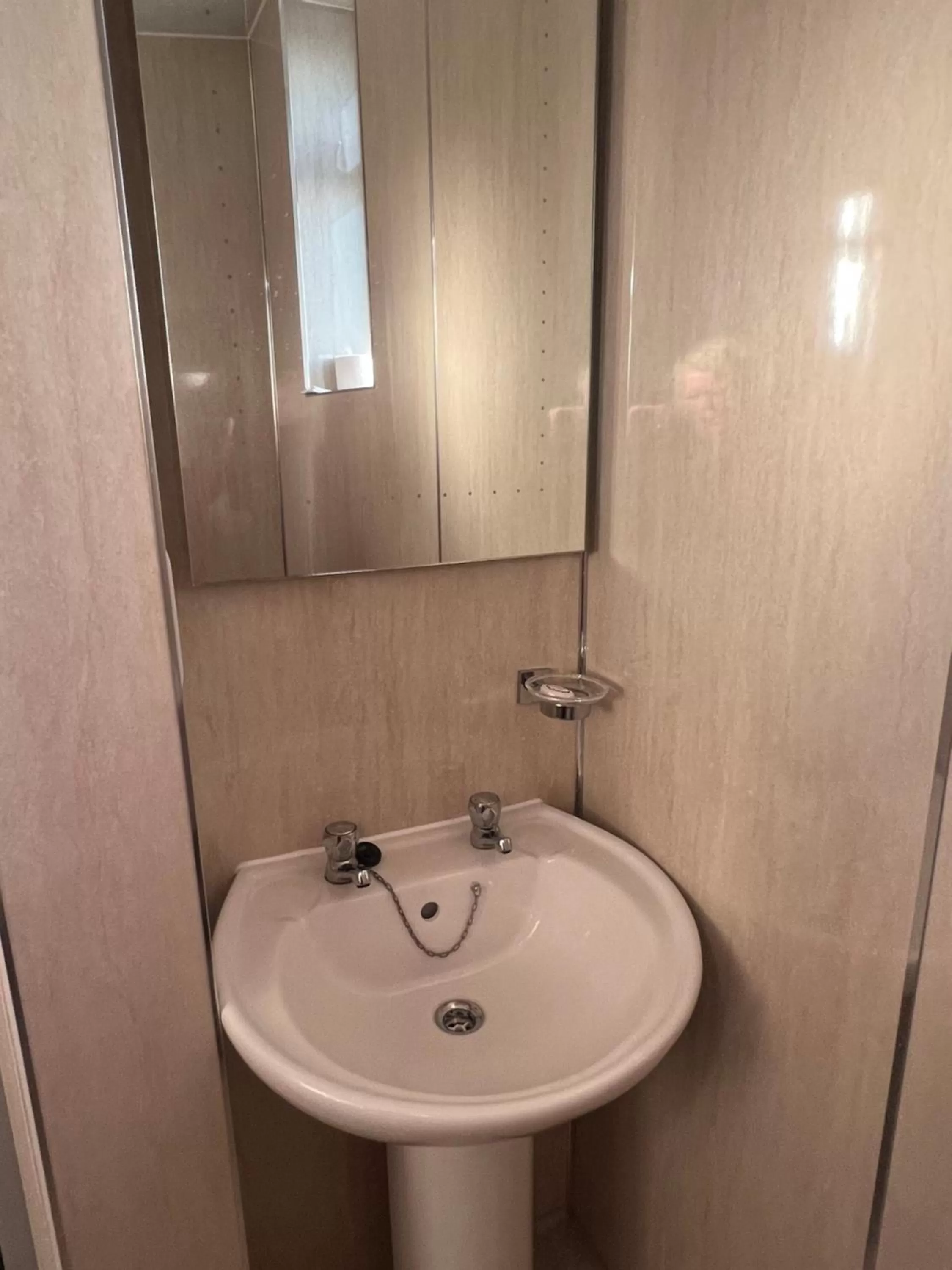 Bathroom in Links Lets Room Only