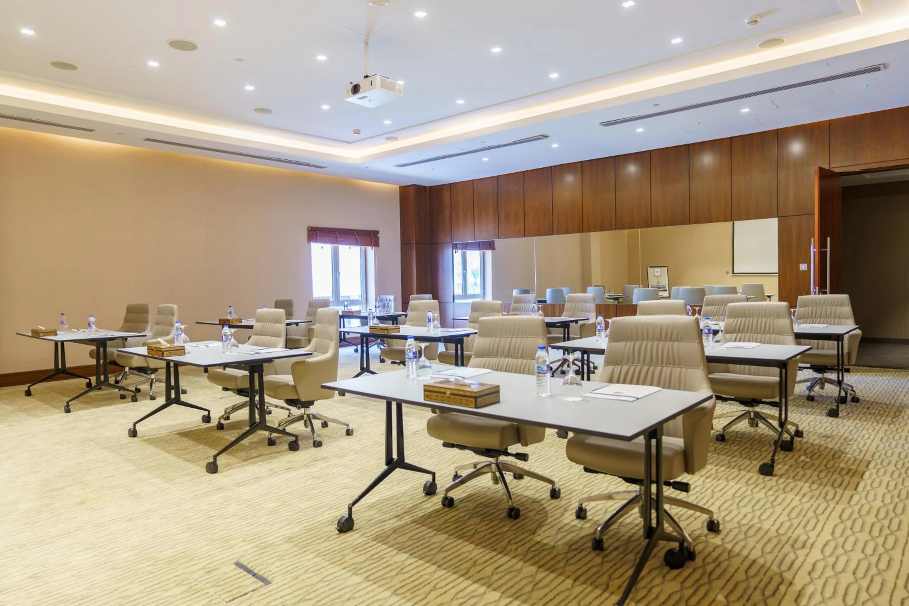 Meeting/conference room in Levatio Hotel Muscat