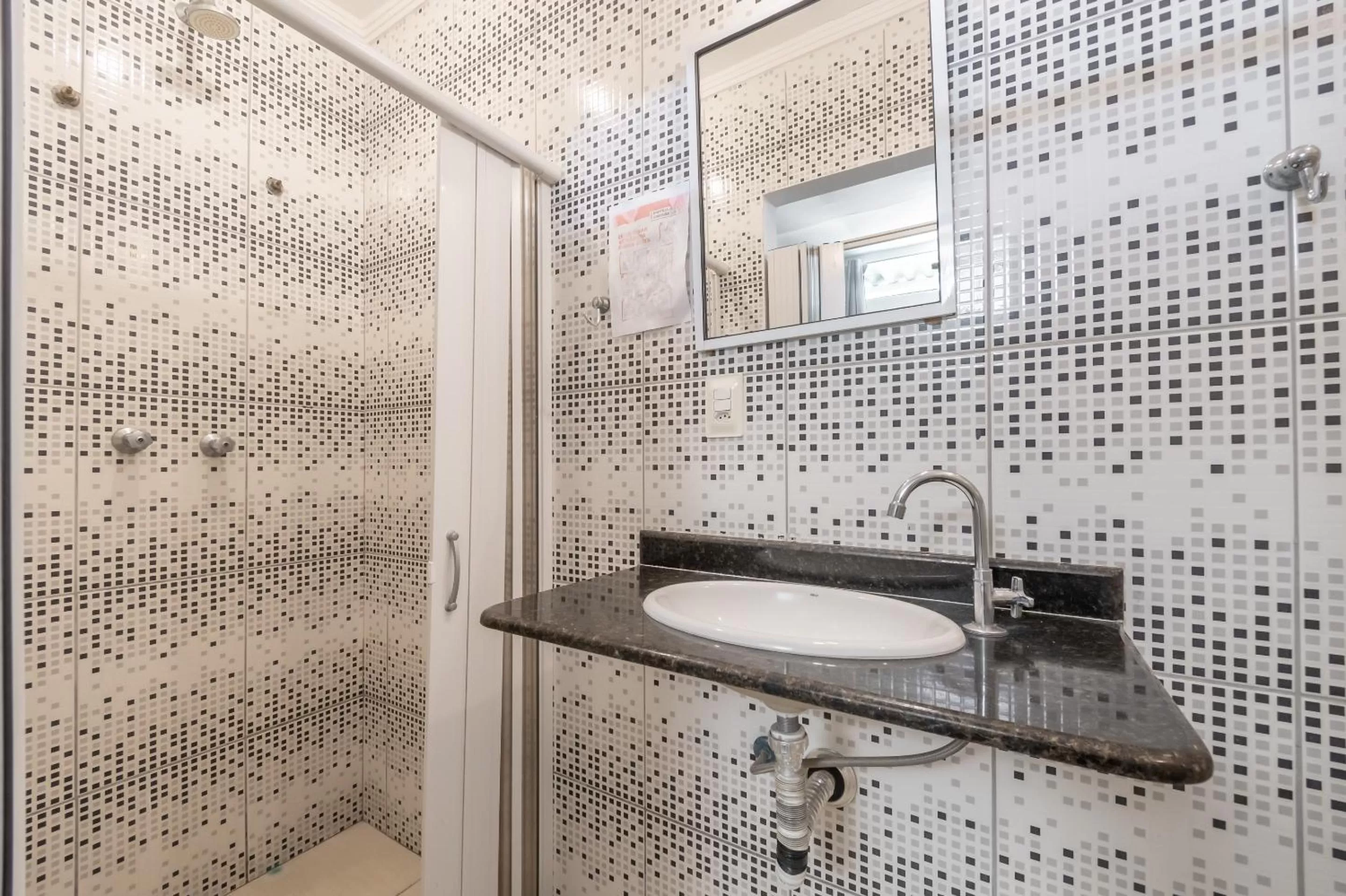 Bathroom in Hotel Campolim