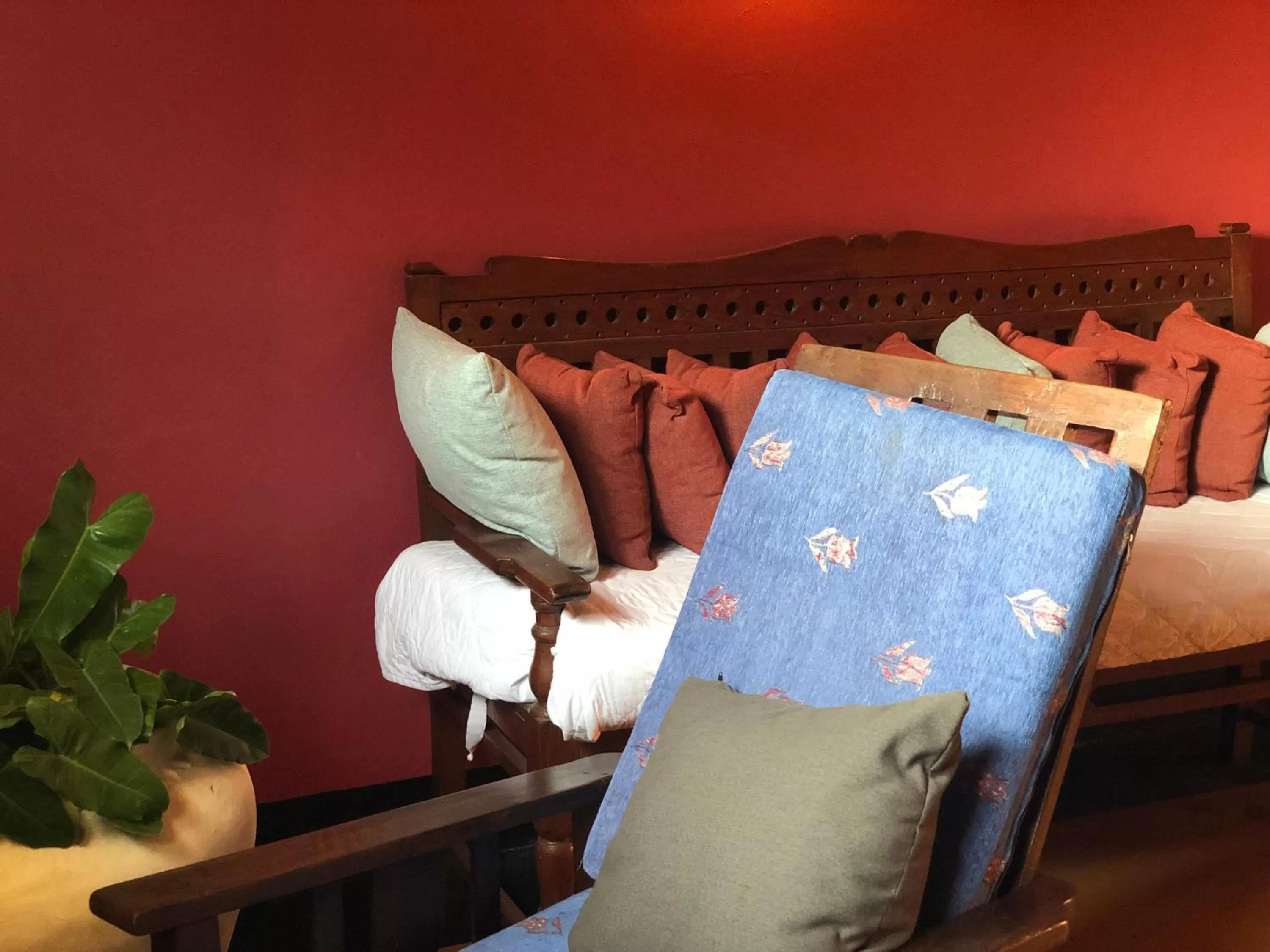 Decorative detail, Bed in Beyt Al Salaam