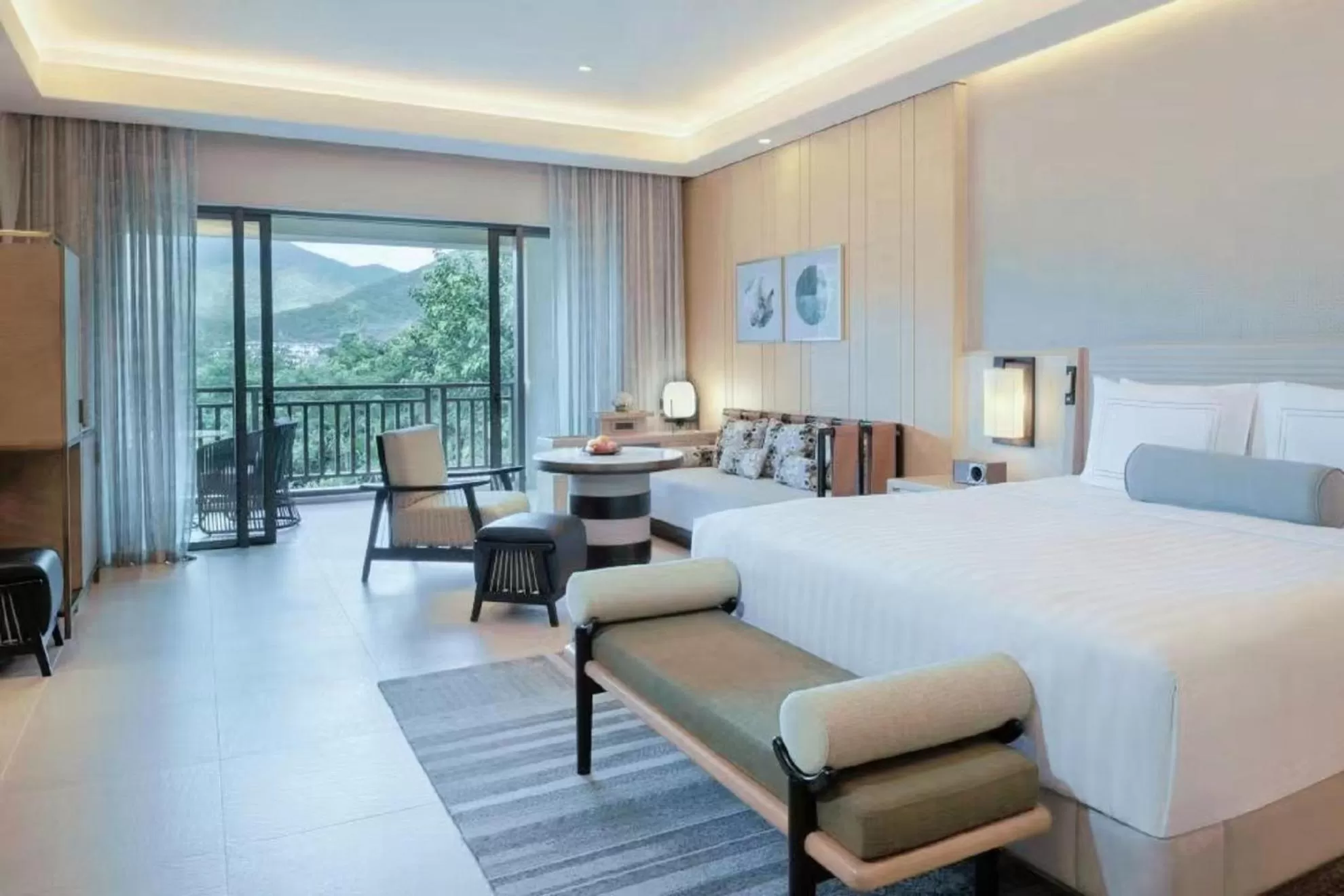 Photo of the whole room, Bed in The Ritz-Carlton Sanya, Yalong Bay