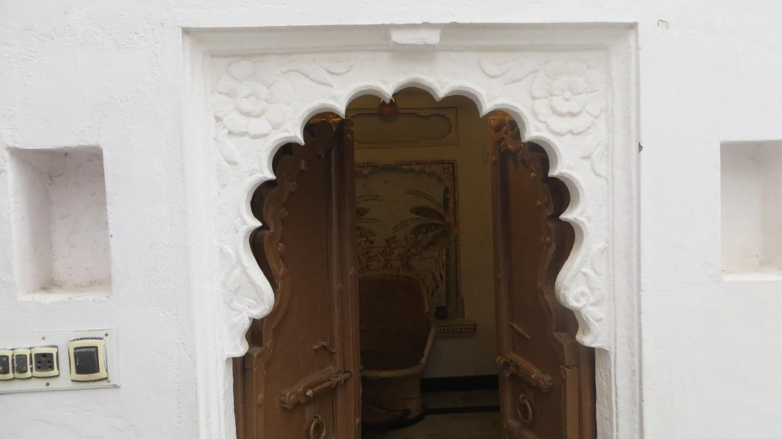 Facade/entrance in Udai Haveli Guest House