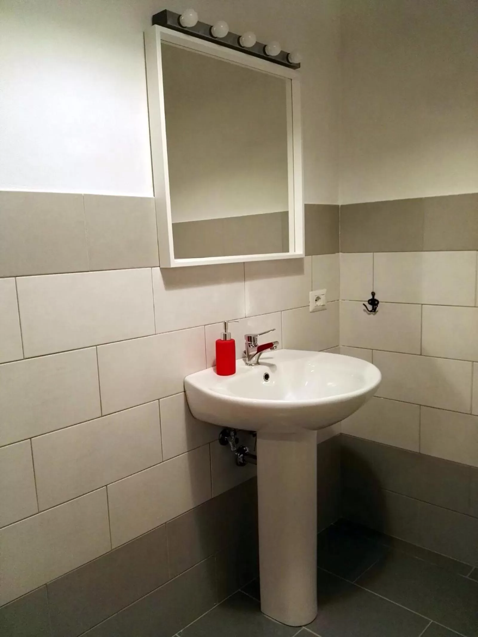 Bathroom in Napoli Boulevard B&B