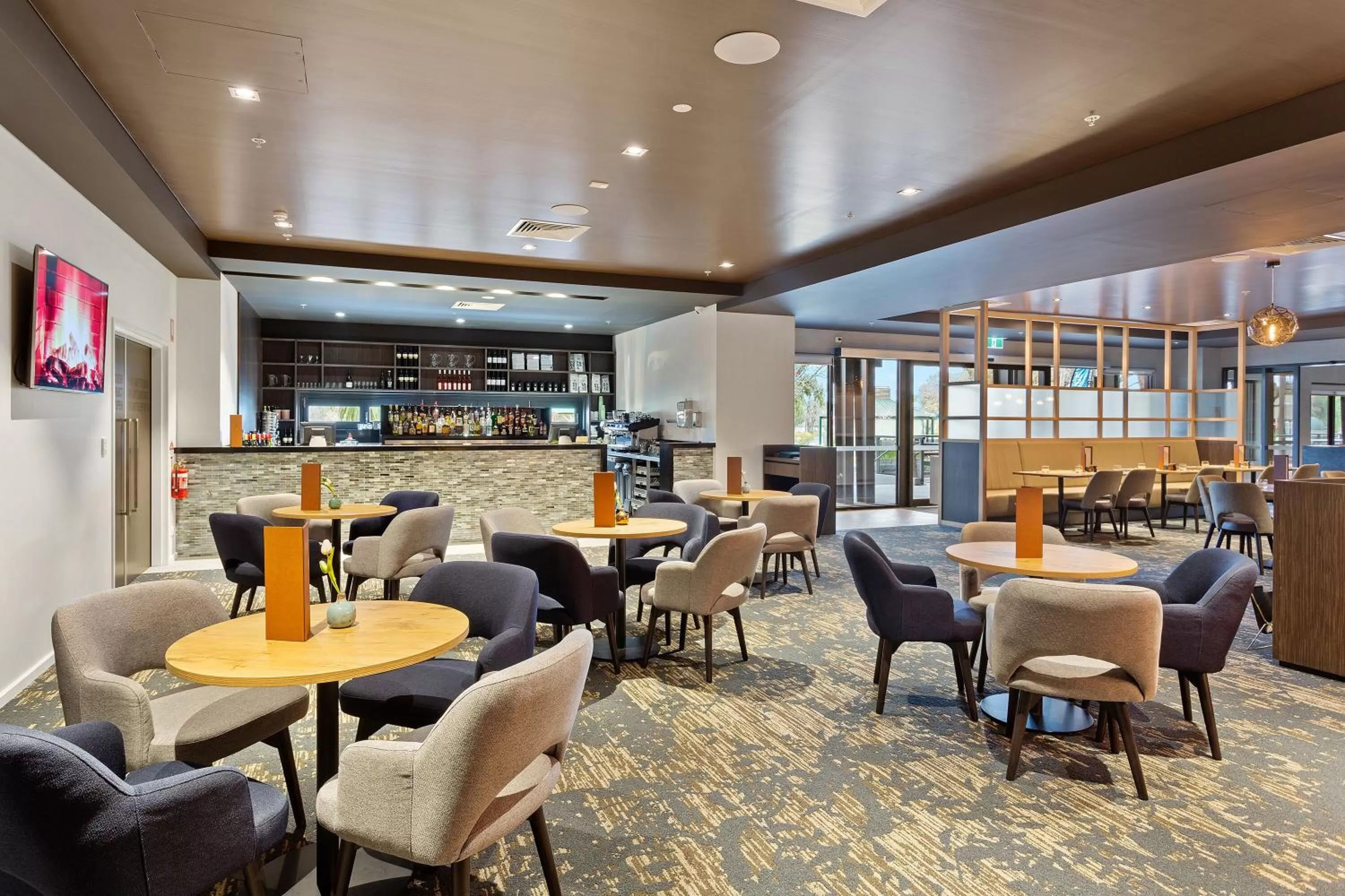 Lounge or bar in Quality Hotel Lakeside