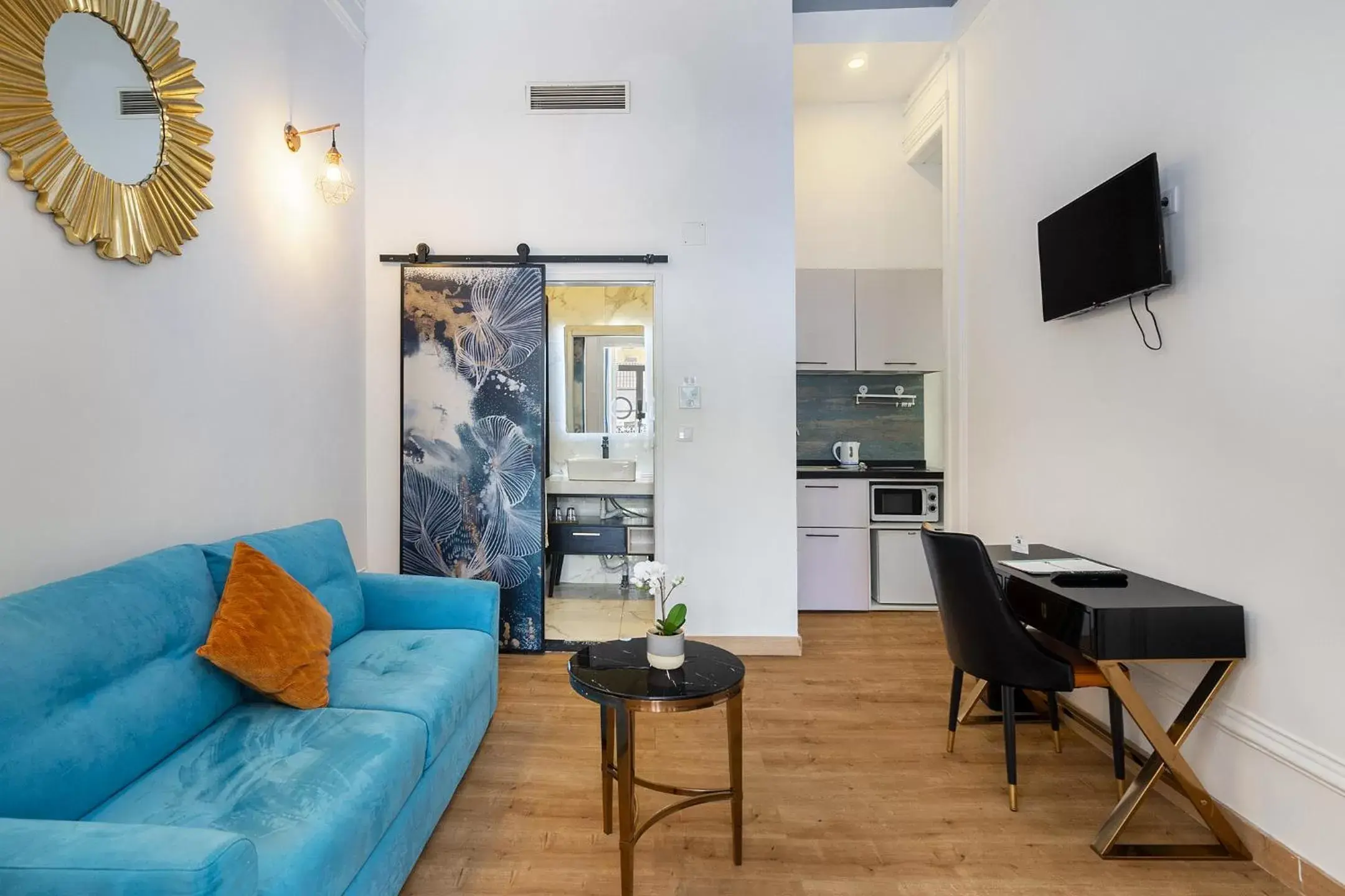 Suite with City View in Lisbon 5 Hotel Suite with City View in Lisbon 5 Hotel