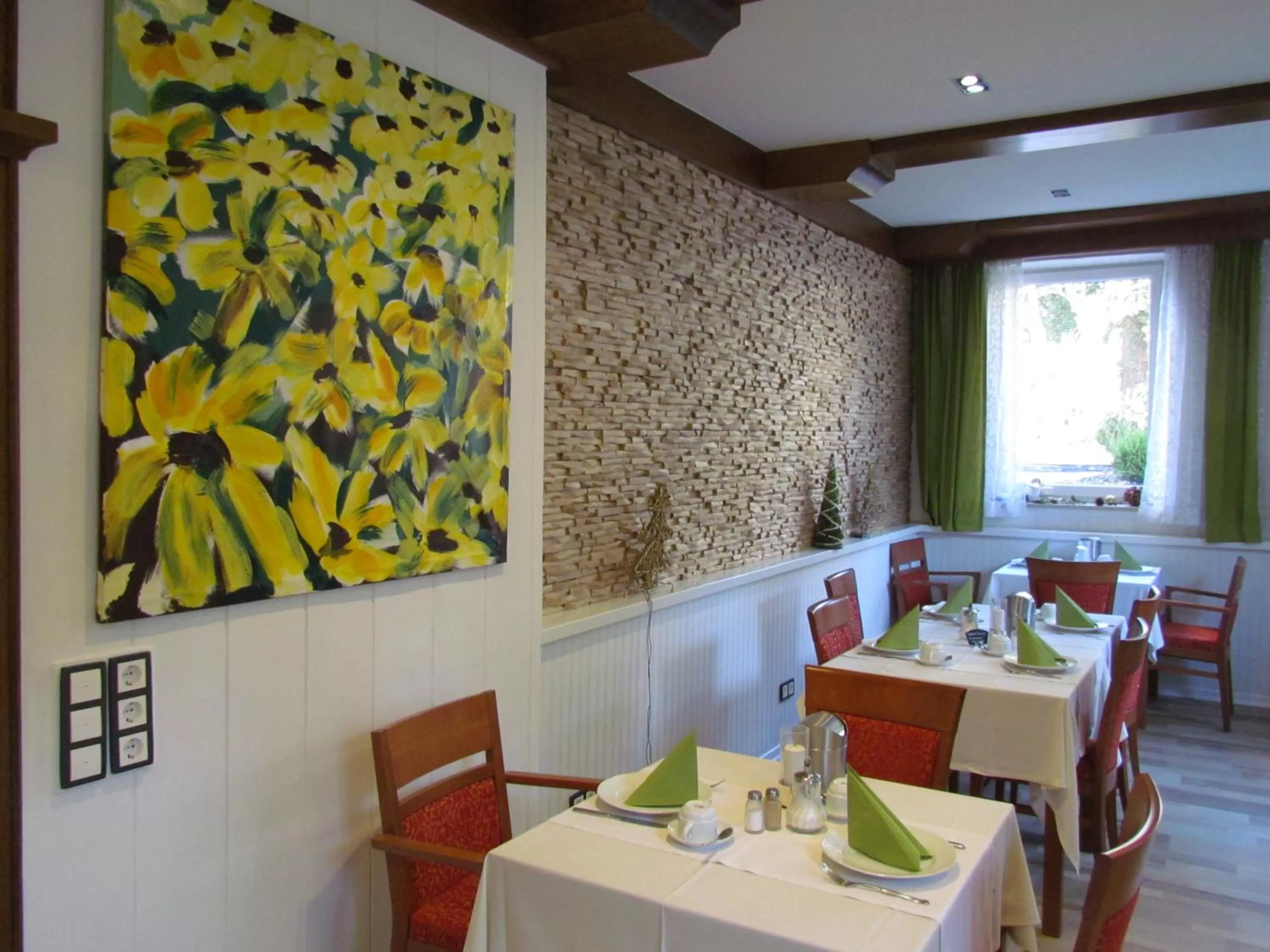 Restaurant/places to eat in Hotel Almrausch