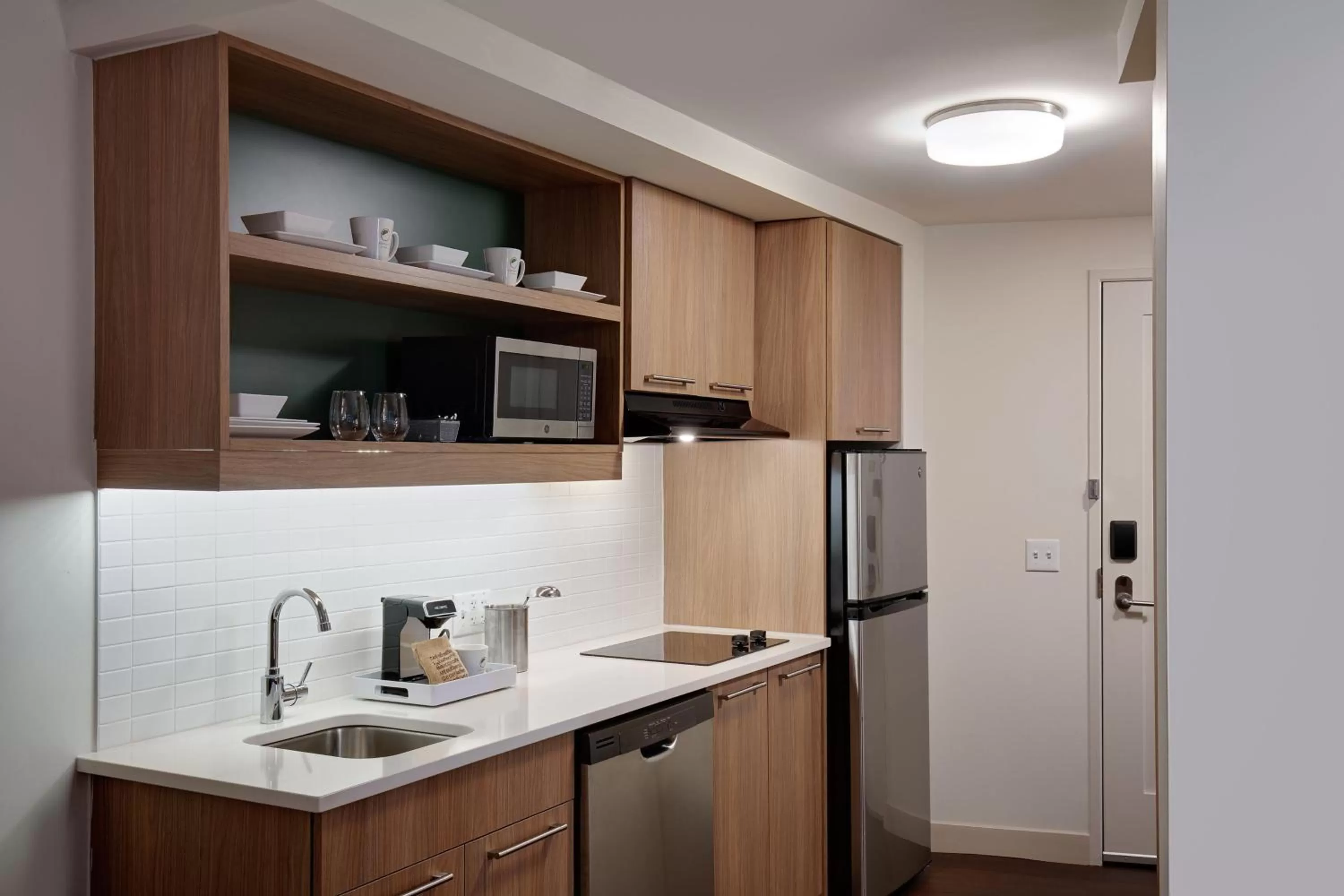 Kitchen or kitchenette in Element Detroit at the Metropolitan