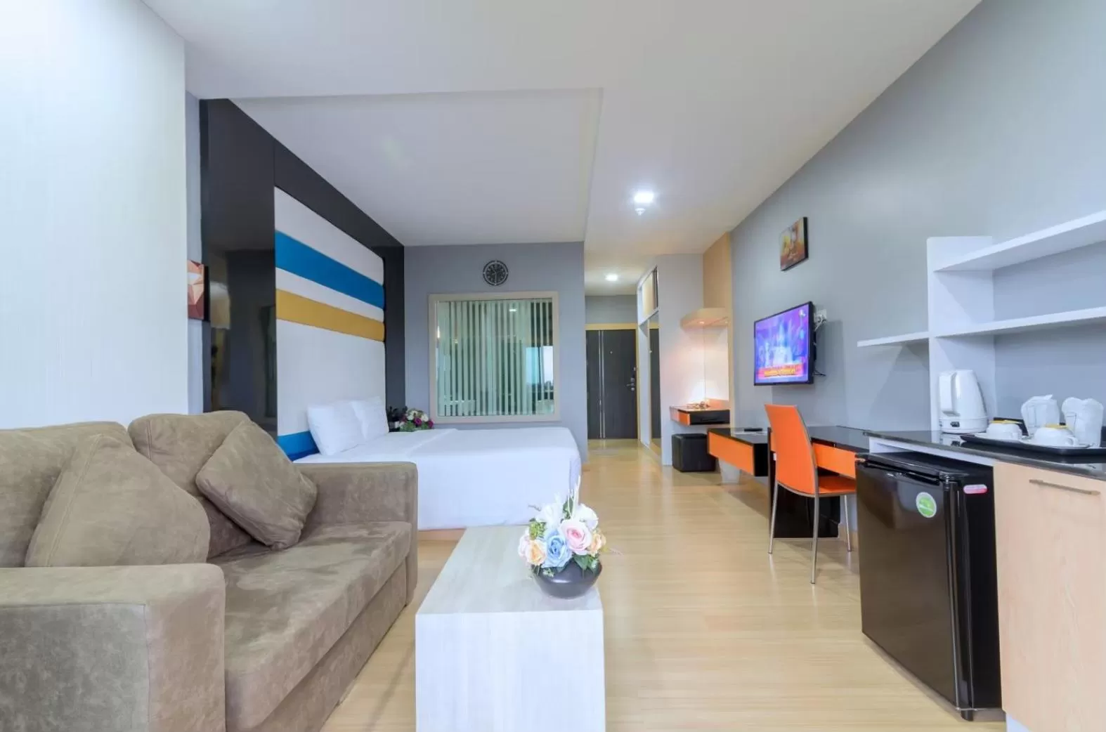 Bed in Eastpana Hotel - SHA Extra Plus