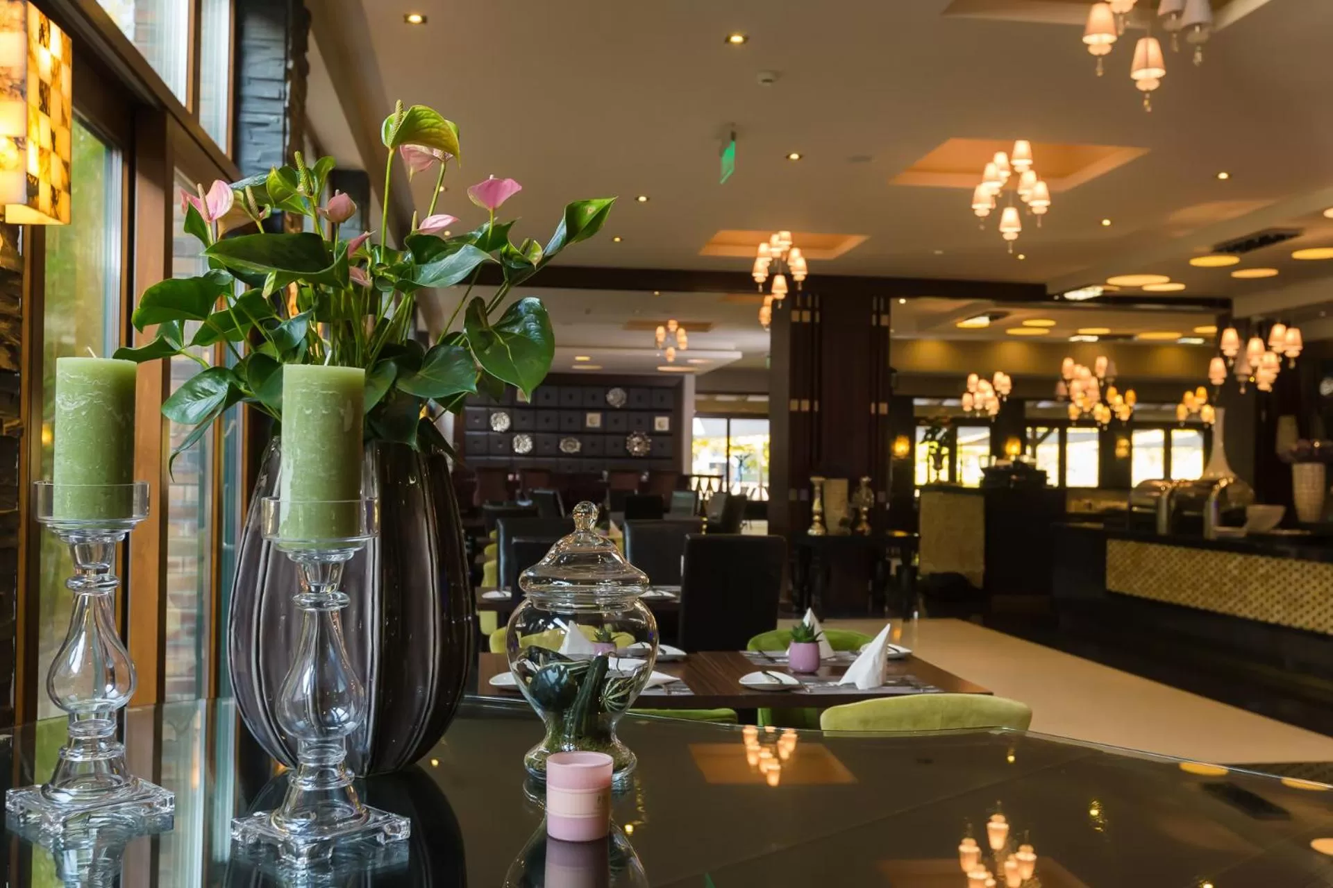 Restaurant/places to eat in Duna Garden Hotel