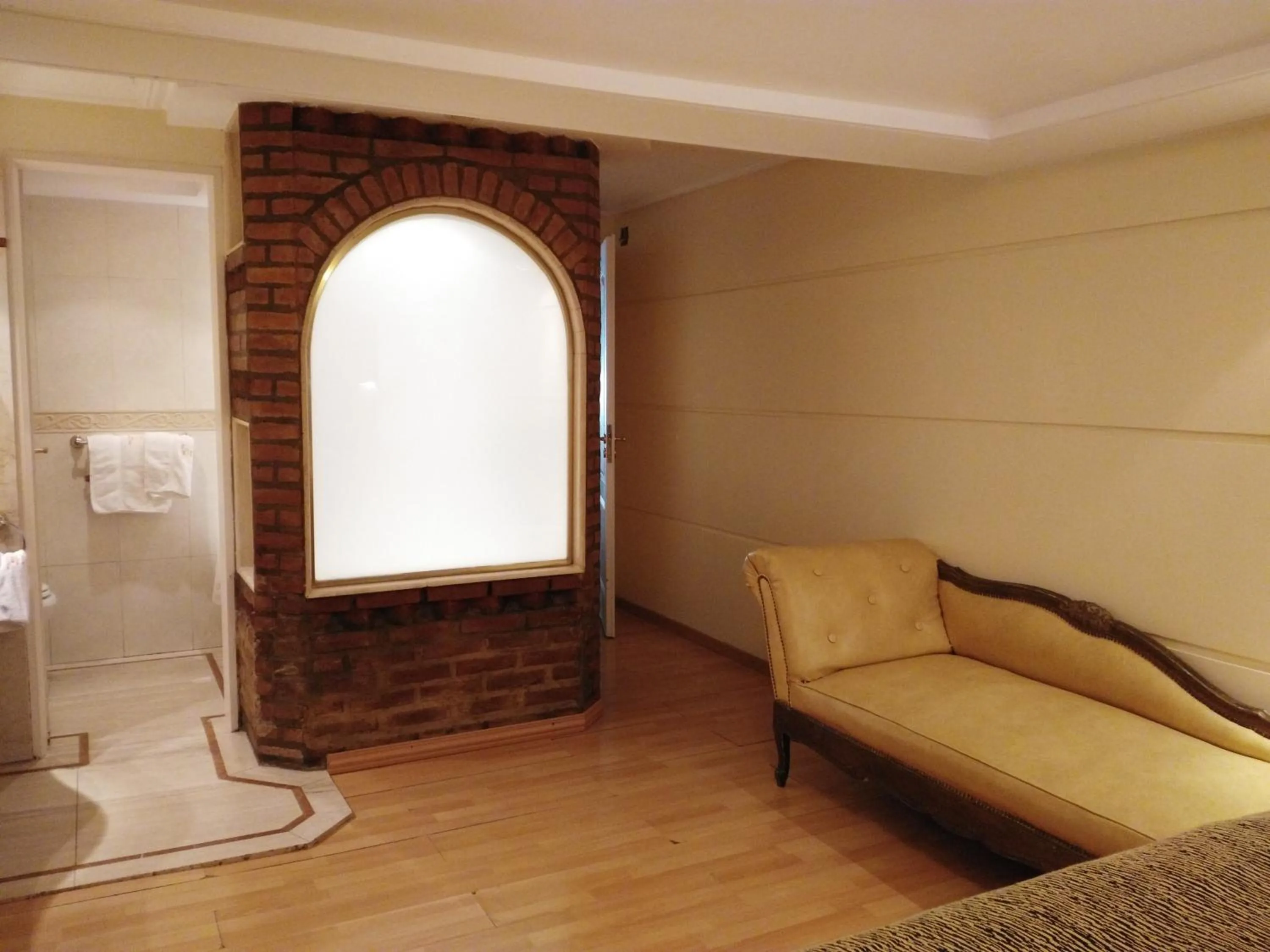 Bedroom in Hotel A&B Internacional