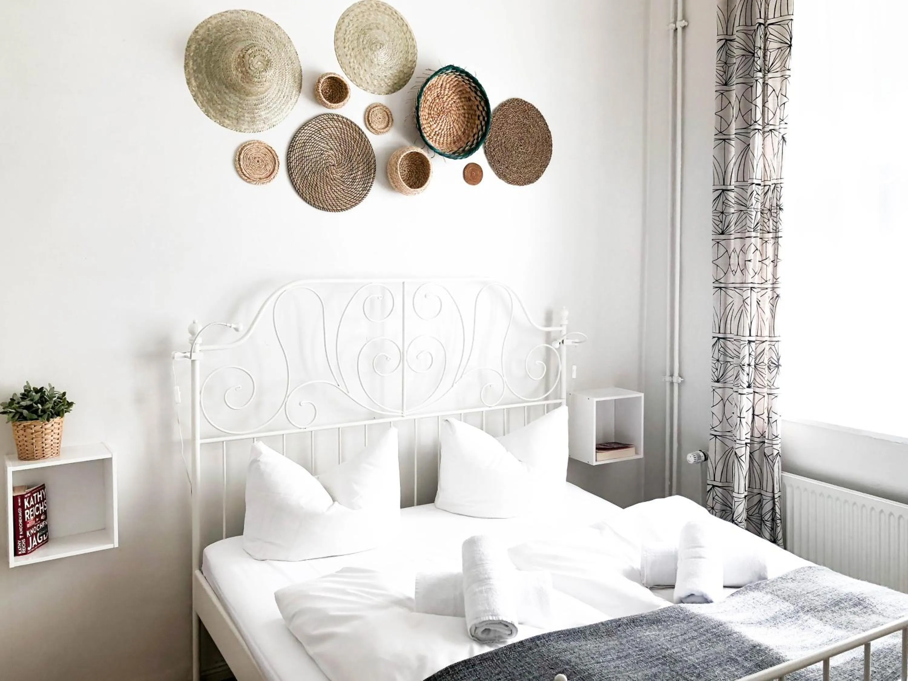 Bed in Pension Absolut Berlin