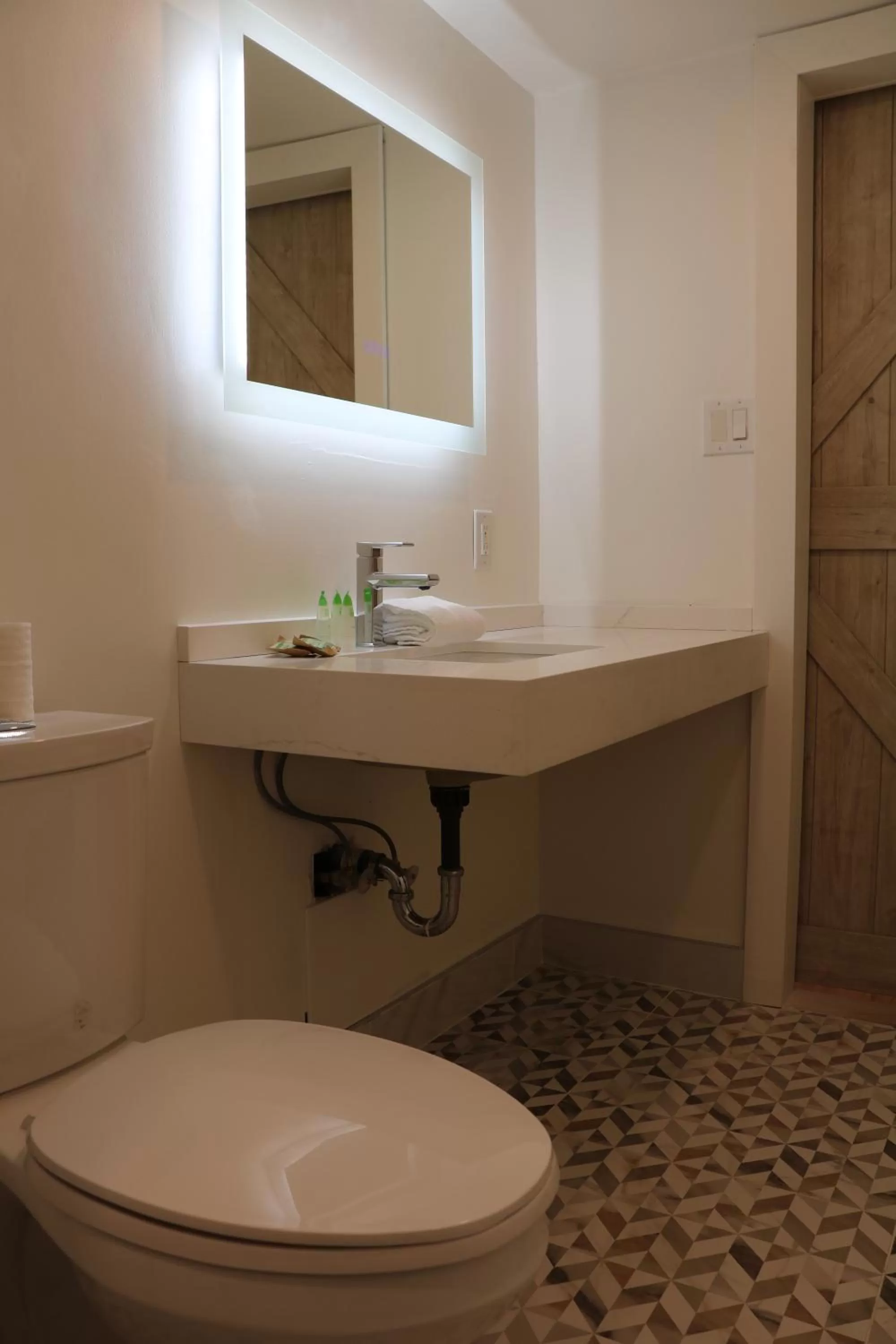 Bathroom in Pembroke Inn