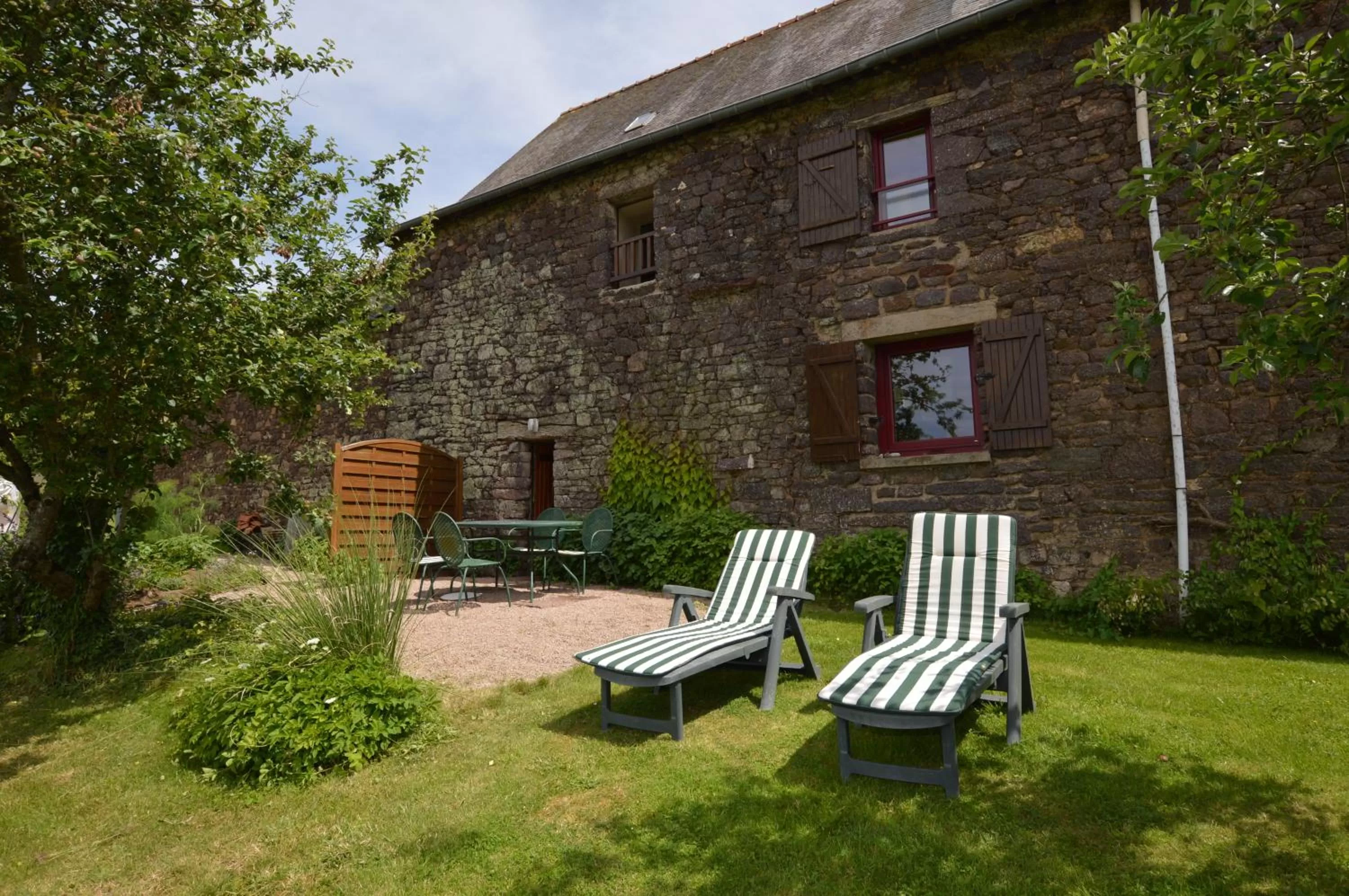 Property building in Chambres d'hôtes La Fontaine Garel