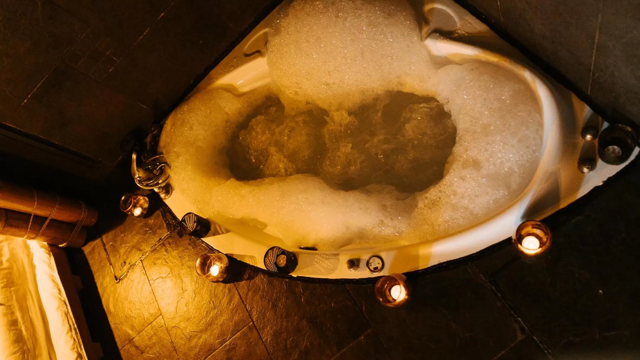 Hot Tub in Hospedería Ballesteros