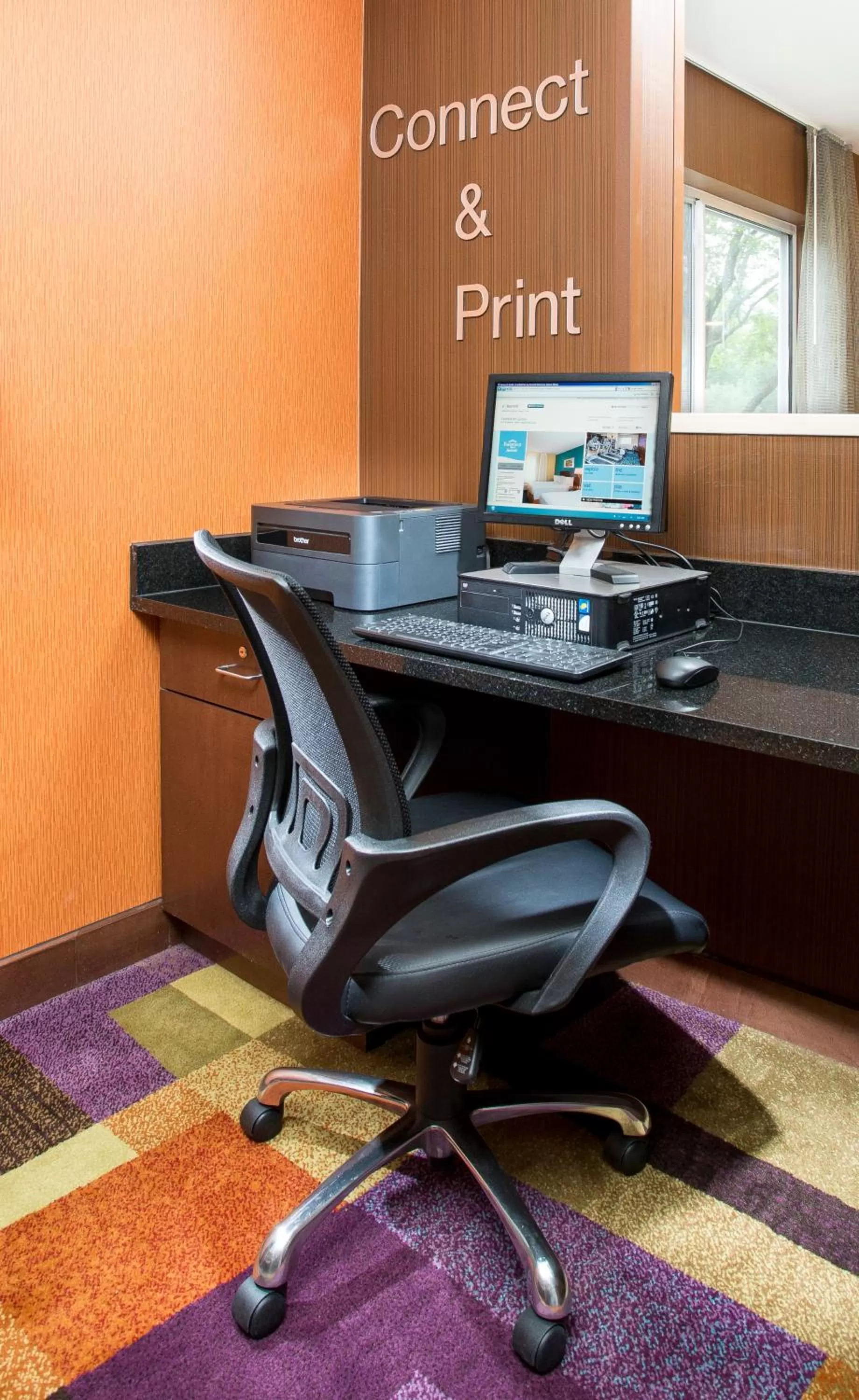 Business facilities in Fairfield Inn & Suites by Marriott Quincy