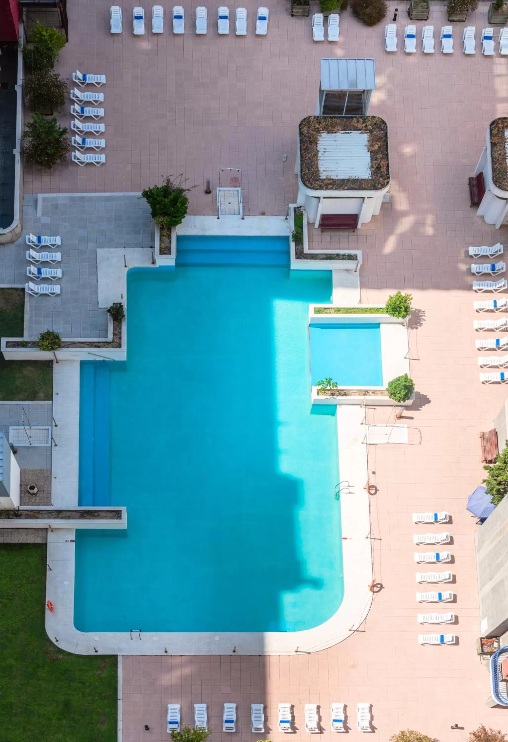 Solarium in Hotel Madrid Chamartín, Affiliated by Meliá