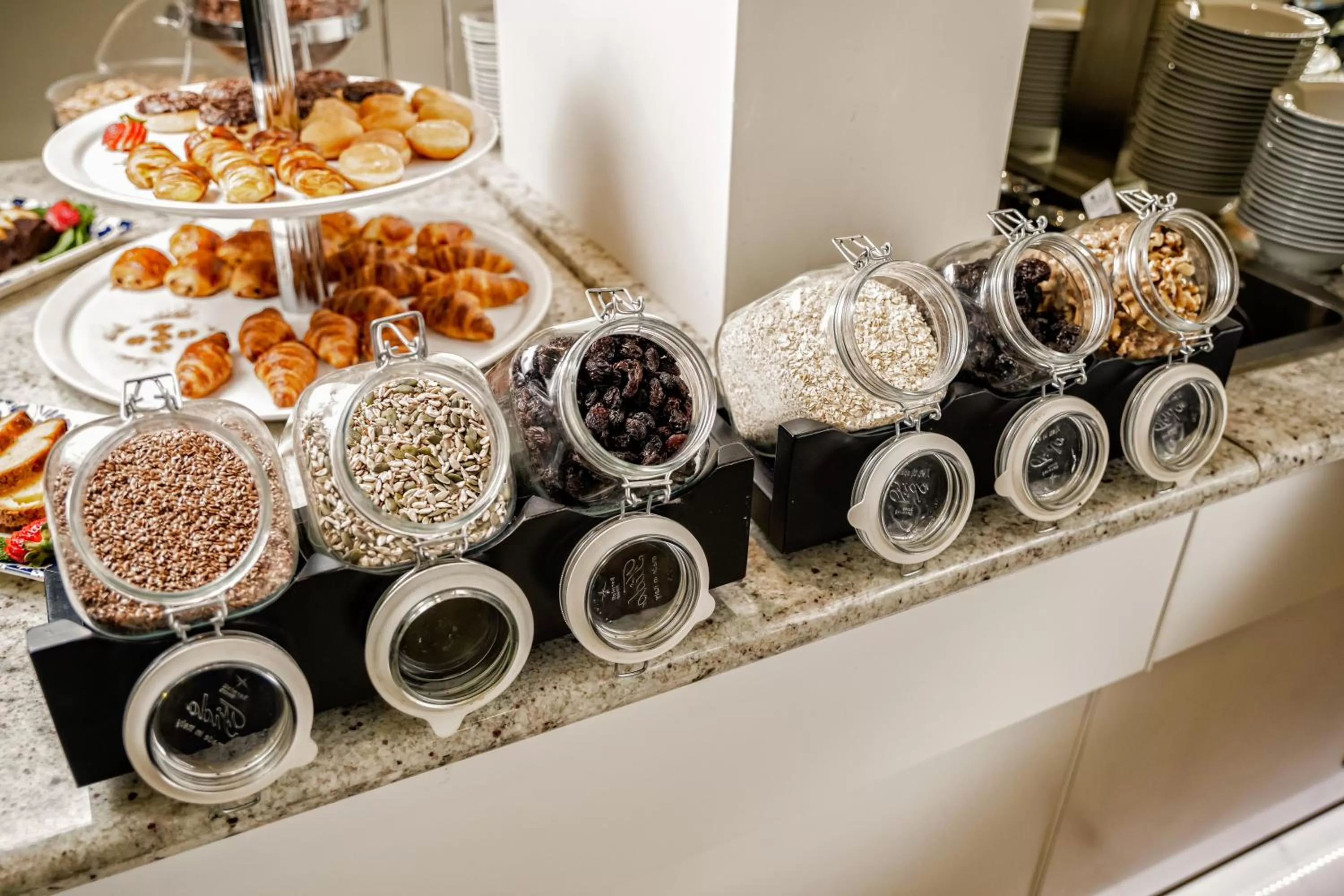 Food and drinks in Hotel Cristal Porto