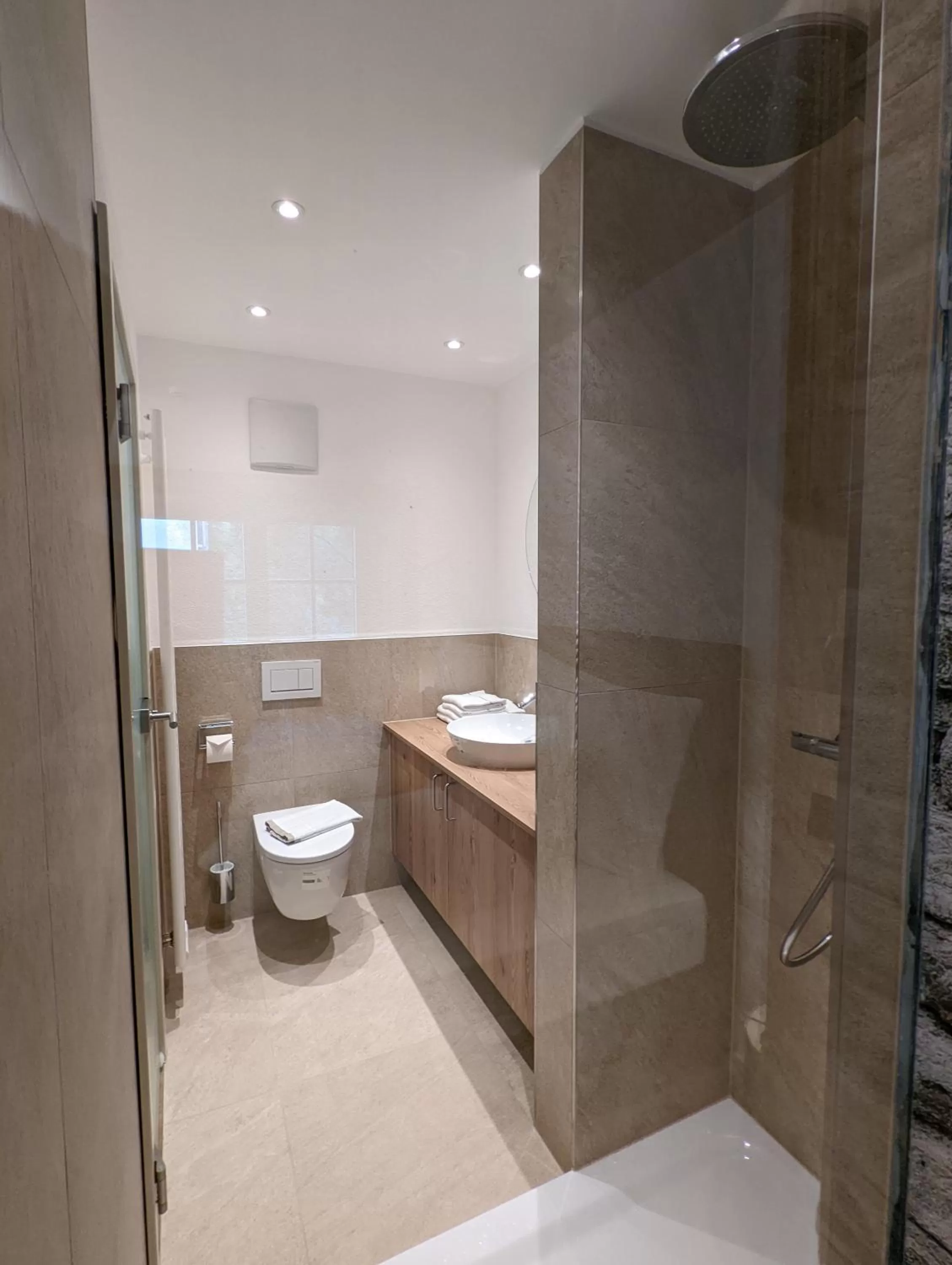 Bathroom in Hotel und Weingut Karlsmühle