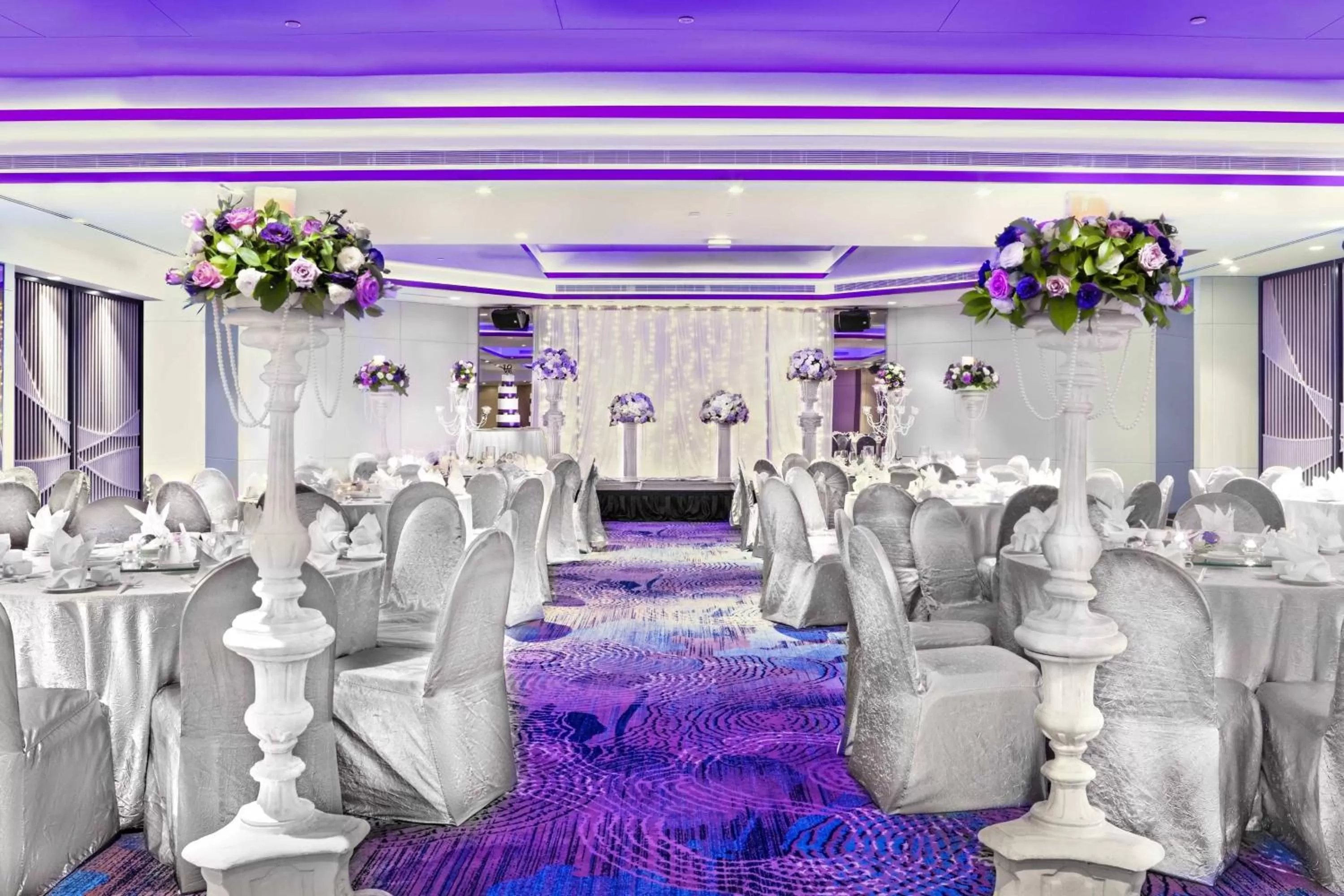 Lobby or reception in Four Points by Sheraton Singapore, Riverview