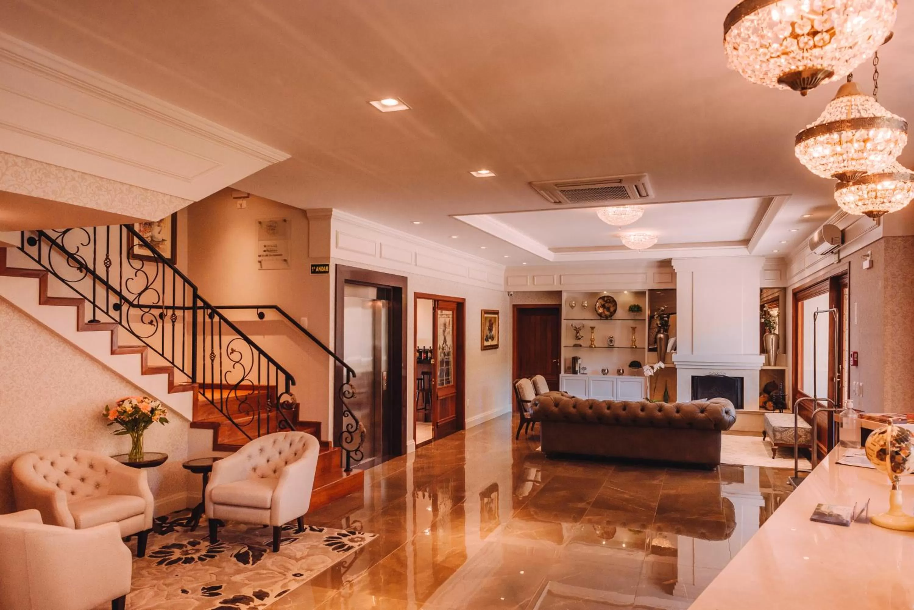 Lobby or reception in Hotel Jardins da Colina