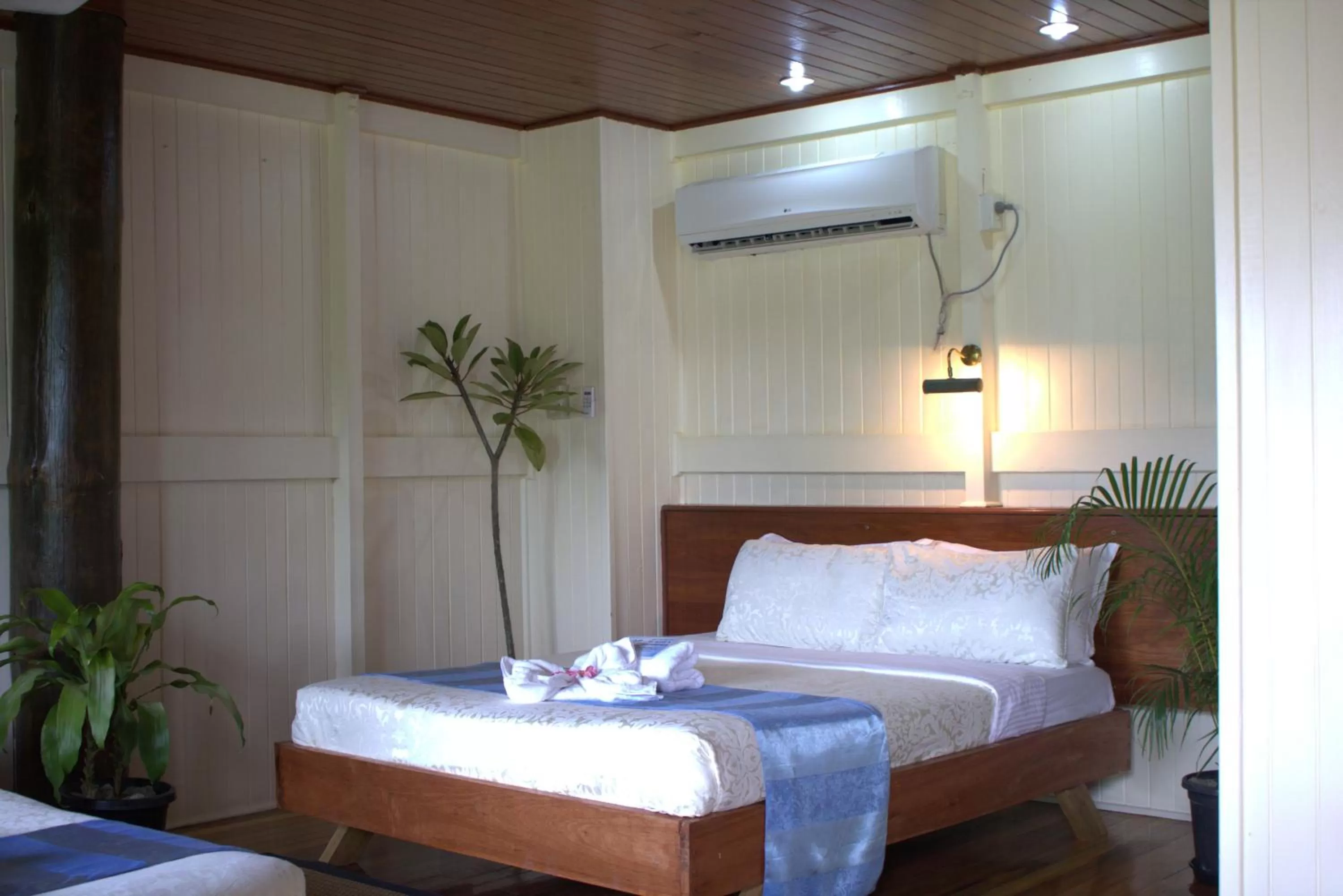 Bed in Rapopo Plantation Resort