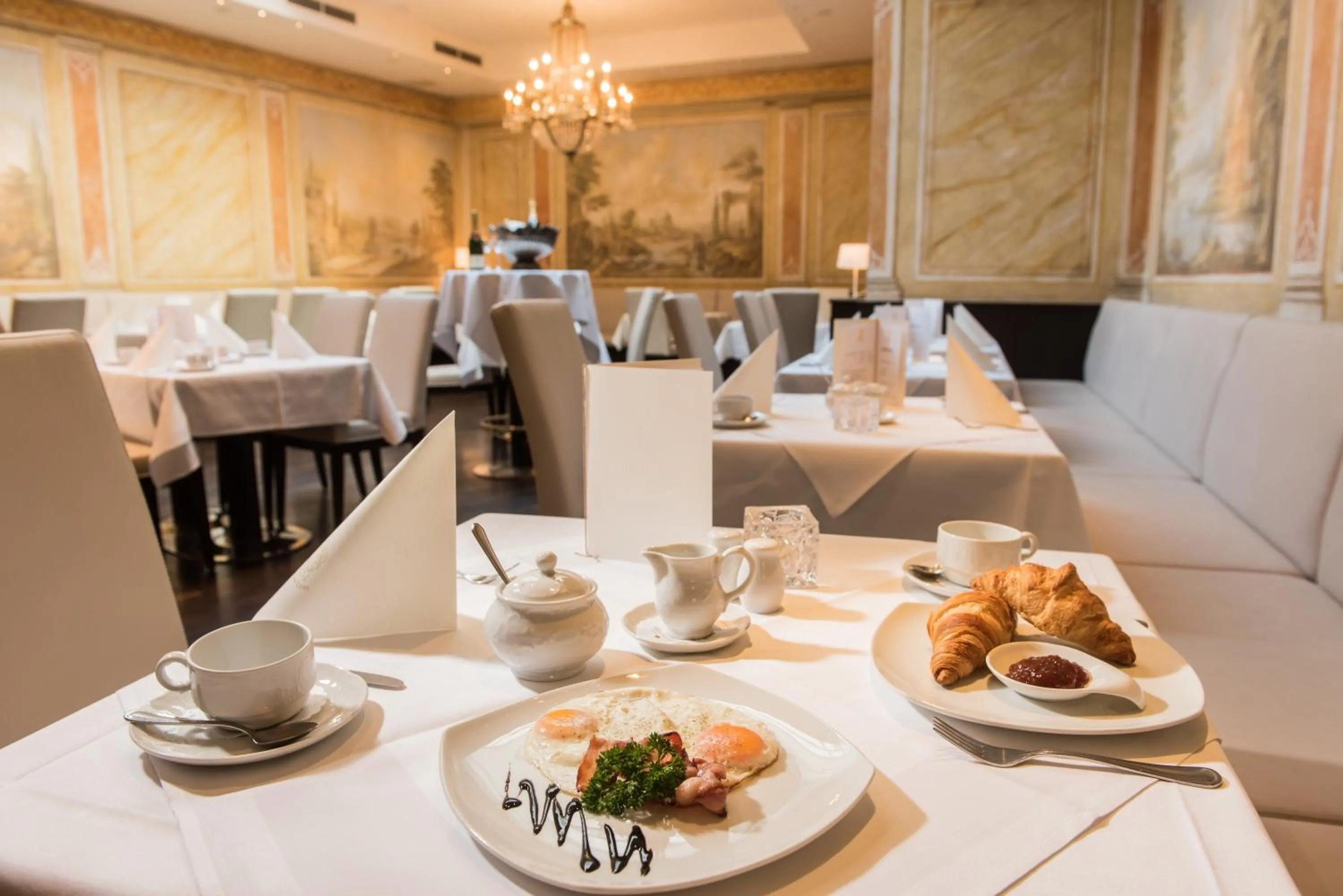 Restaurant/places to eat in Hotel Goldener Löwe