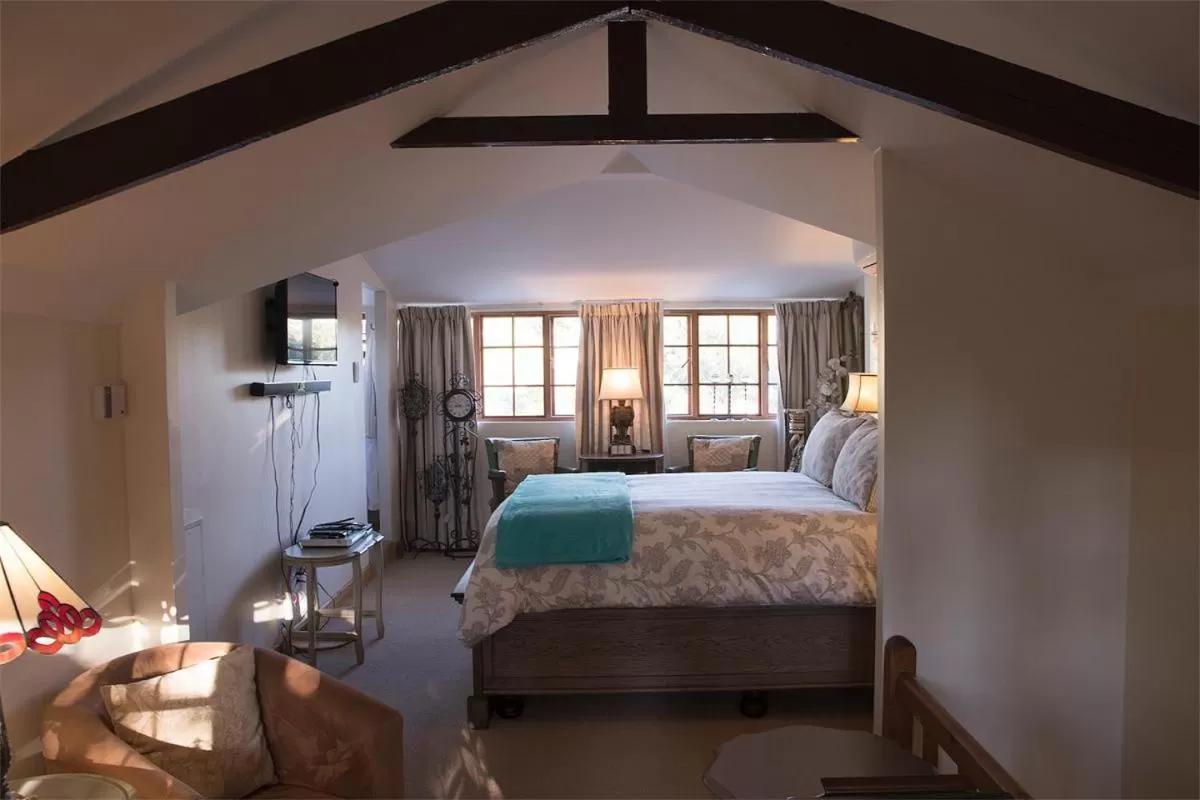 Bedroom, Bed in 79 On Ridge