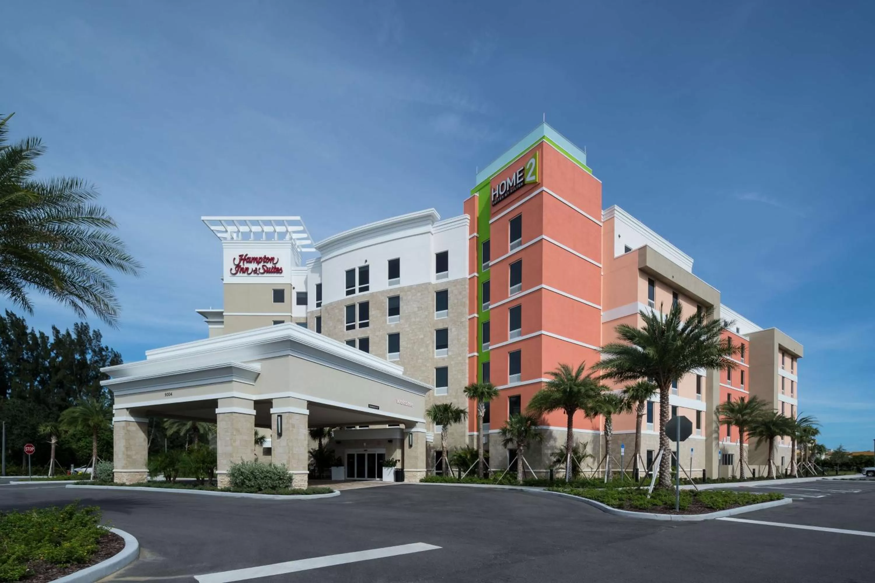 Property building in Home2 Suites By Hilton Cape Canaveral Cruise Port