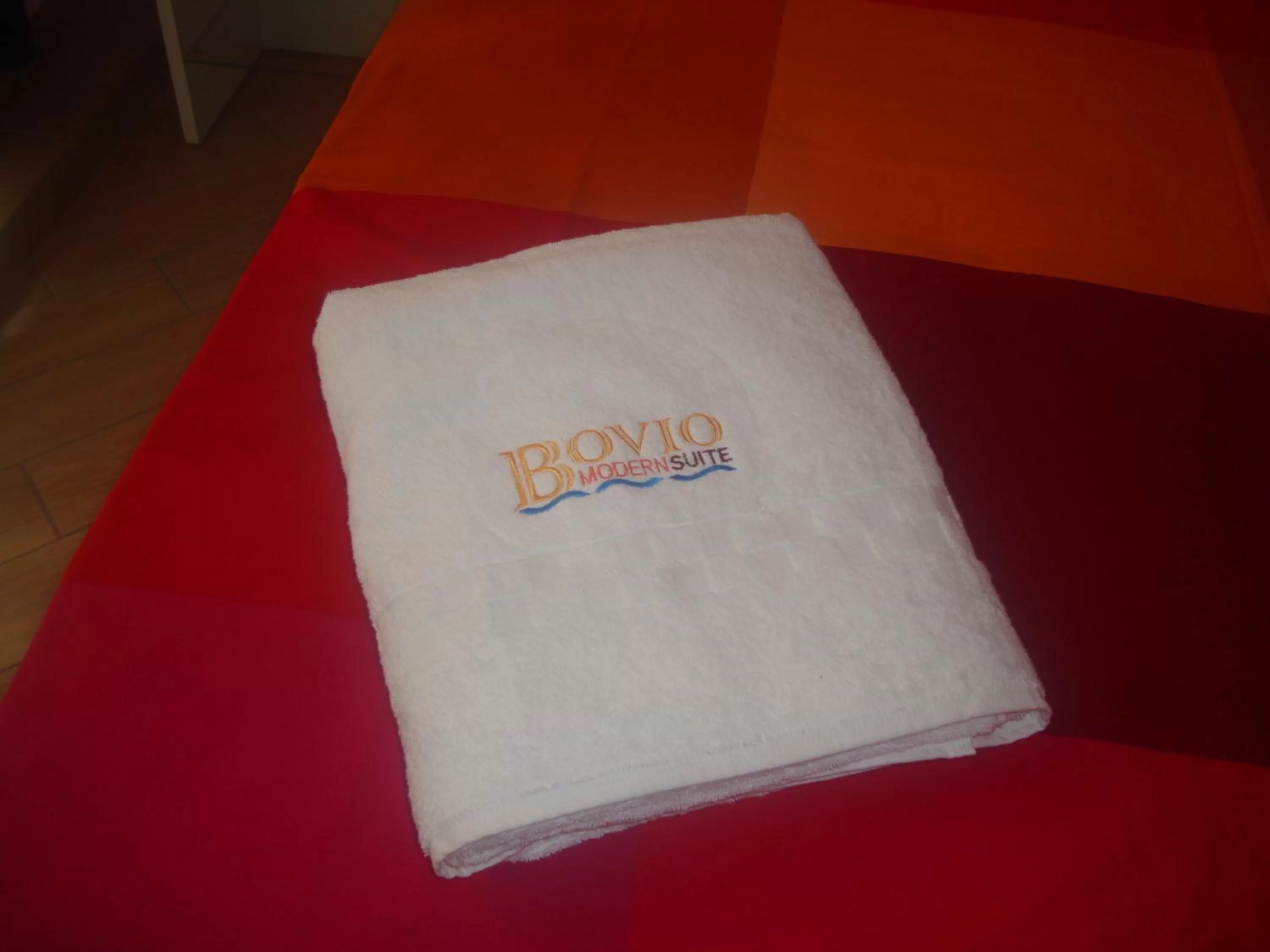 Photo of the whole room in Bovio Modern Suite