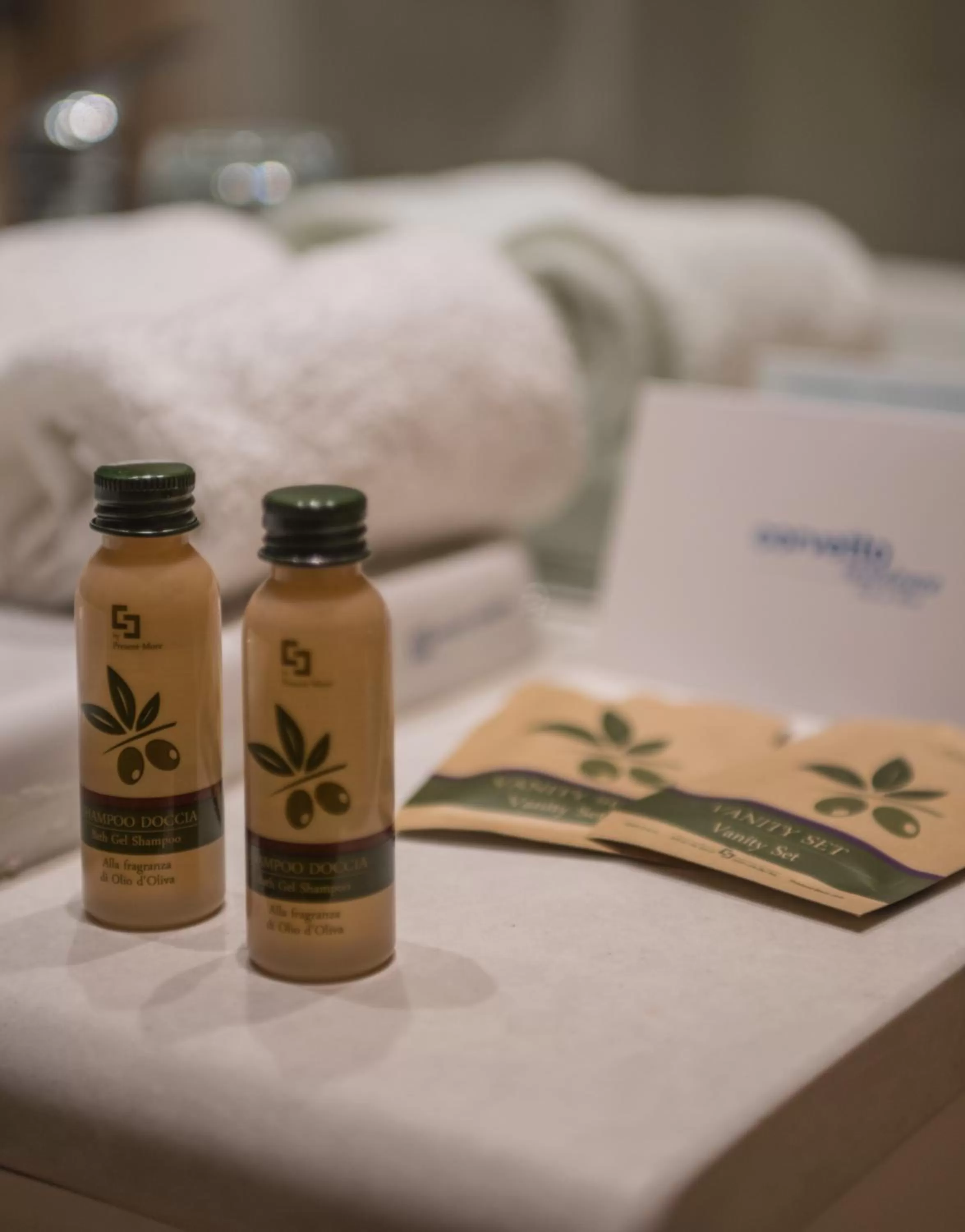 Shower, Coffee/Tea Facilities in Corvetto Residence Porto Di Mare