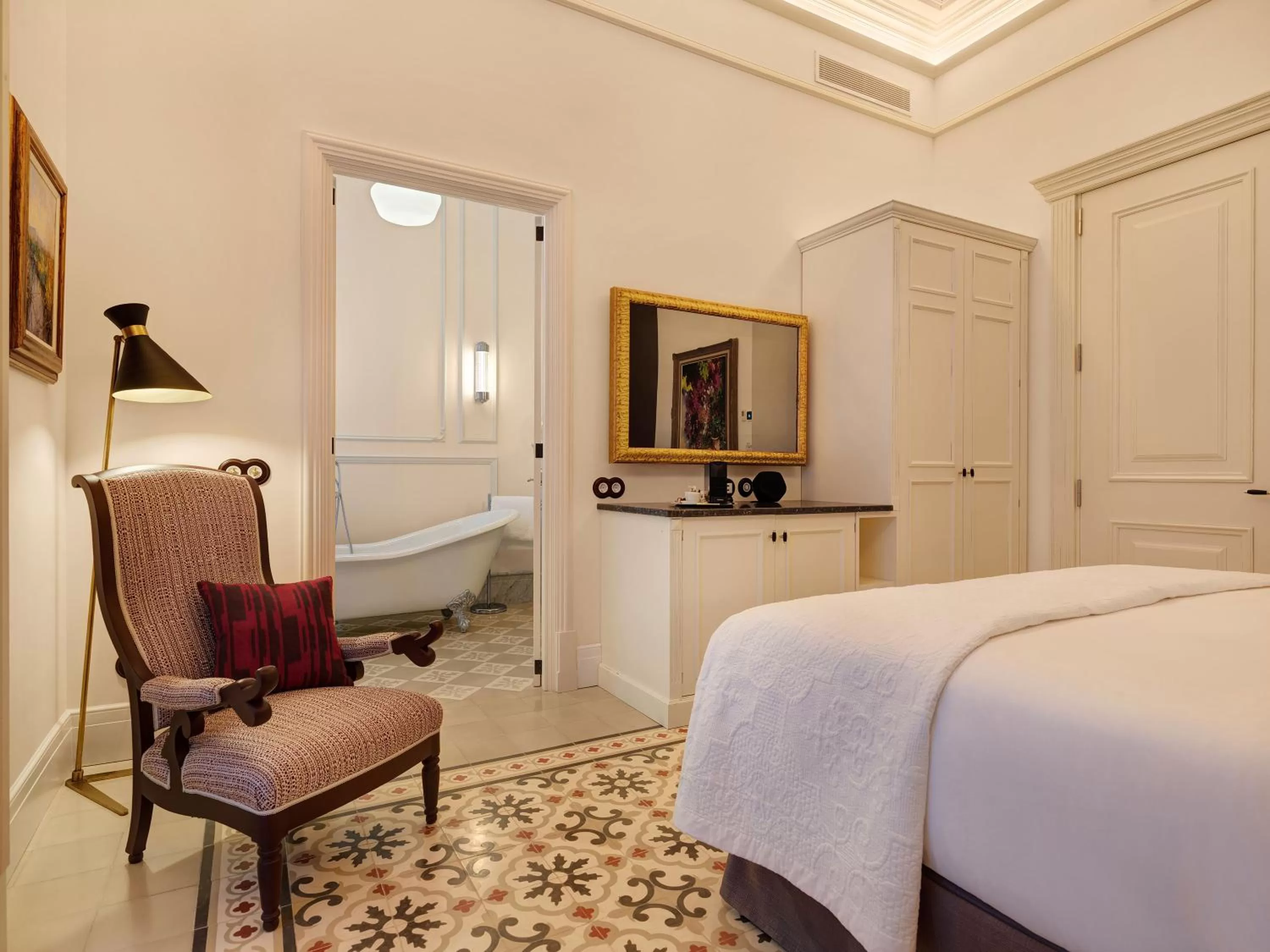 Bedroom, Bed in Hotel Gloria de Sant Jaume