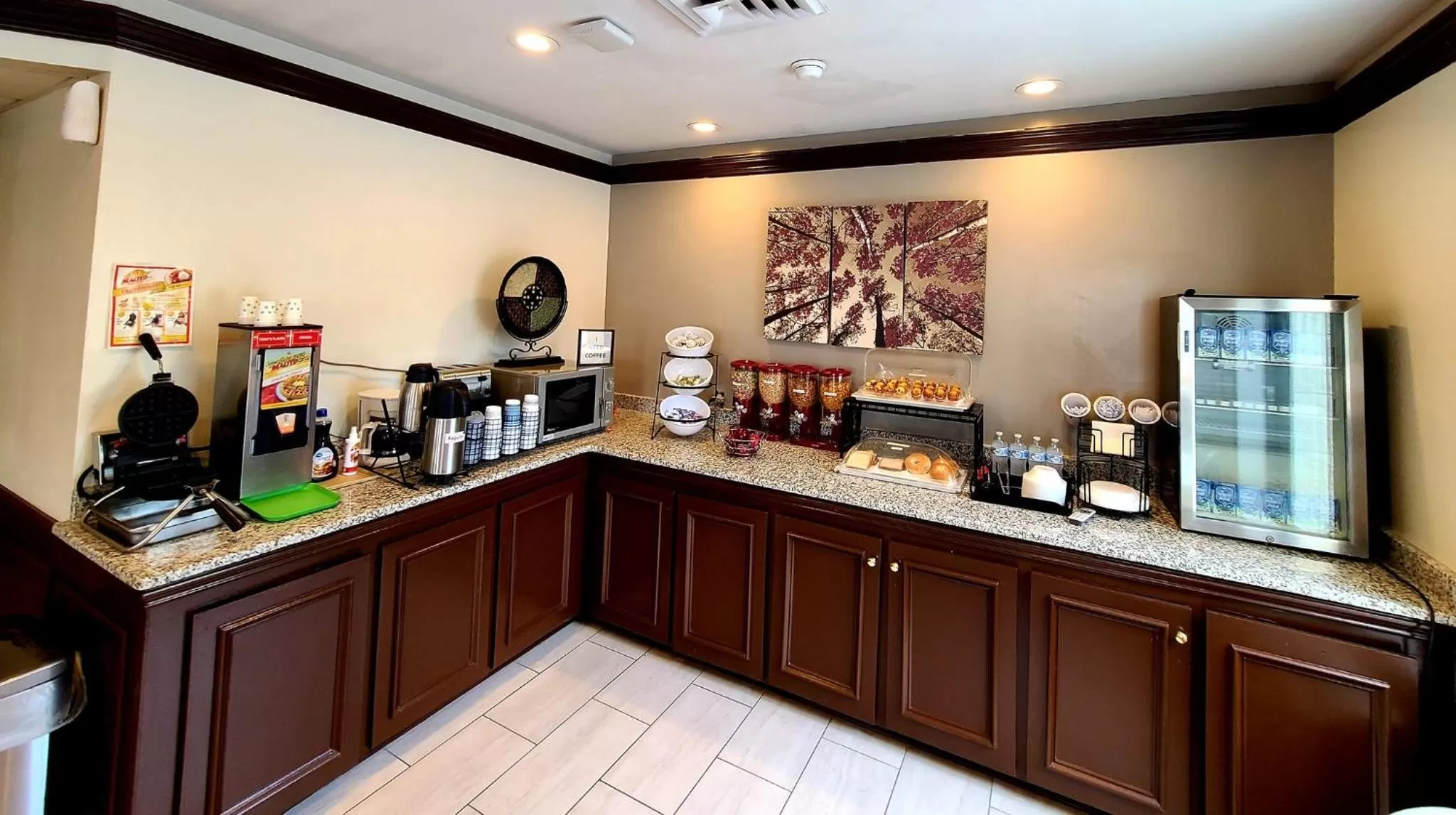 Breakfast in Red Roof Inn Dillon, SC