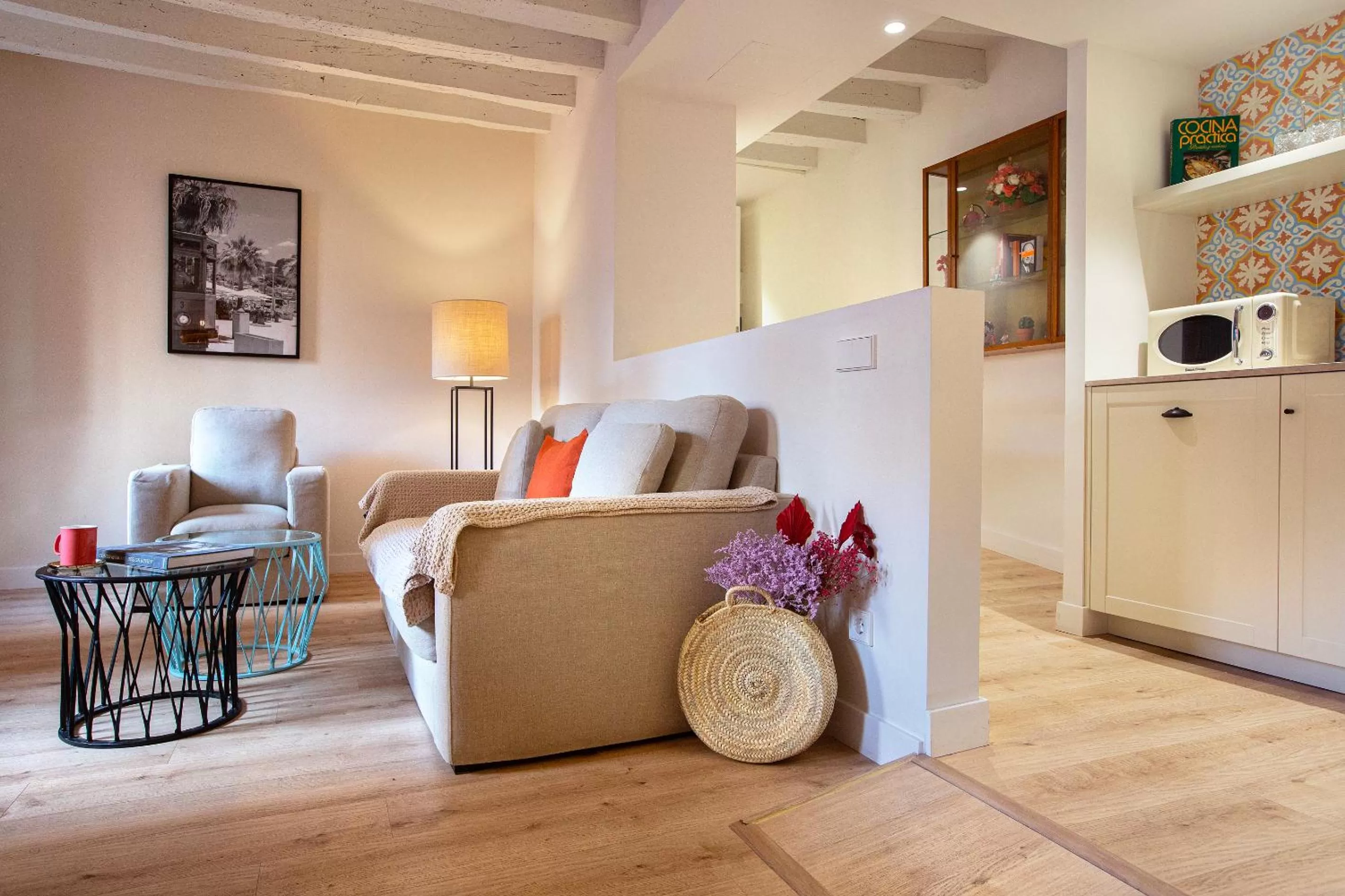 Living room in Samaritana Suites