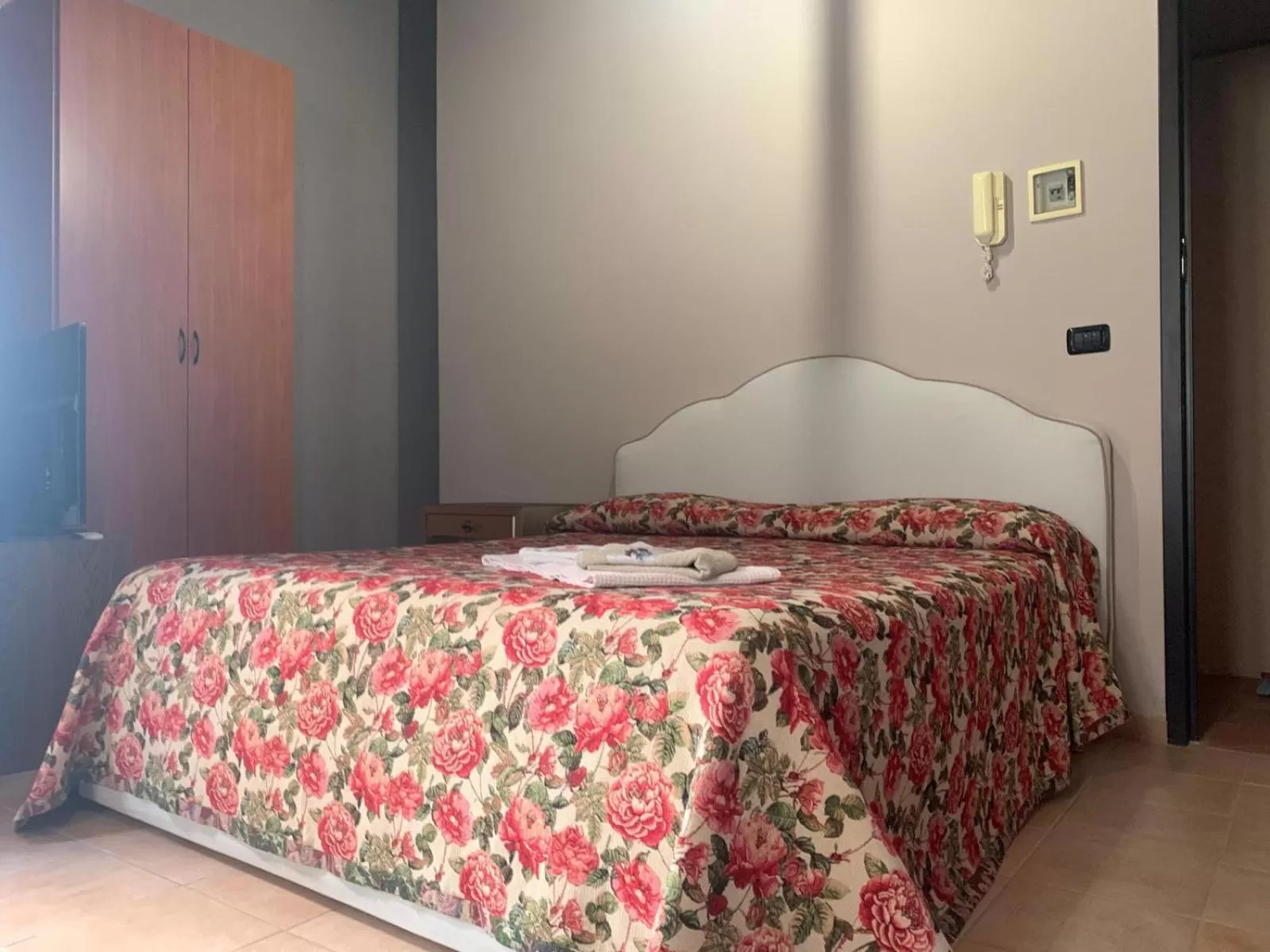 Bed in CD Romanello (Mura S. Cataldo)