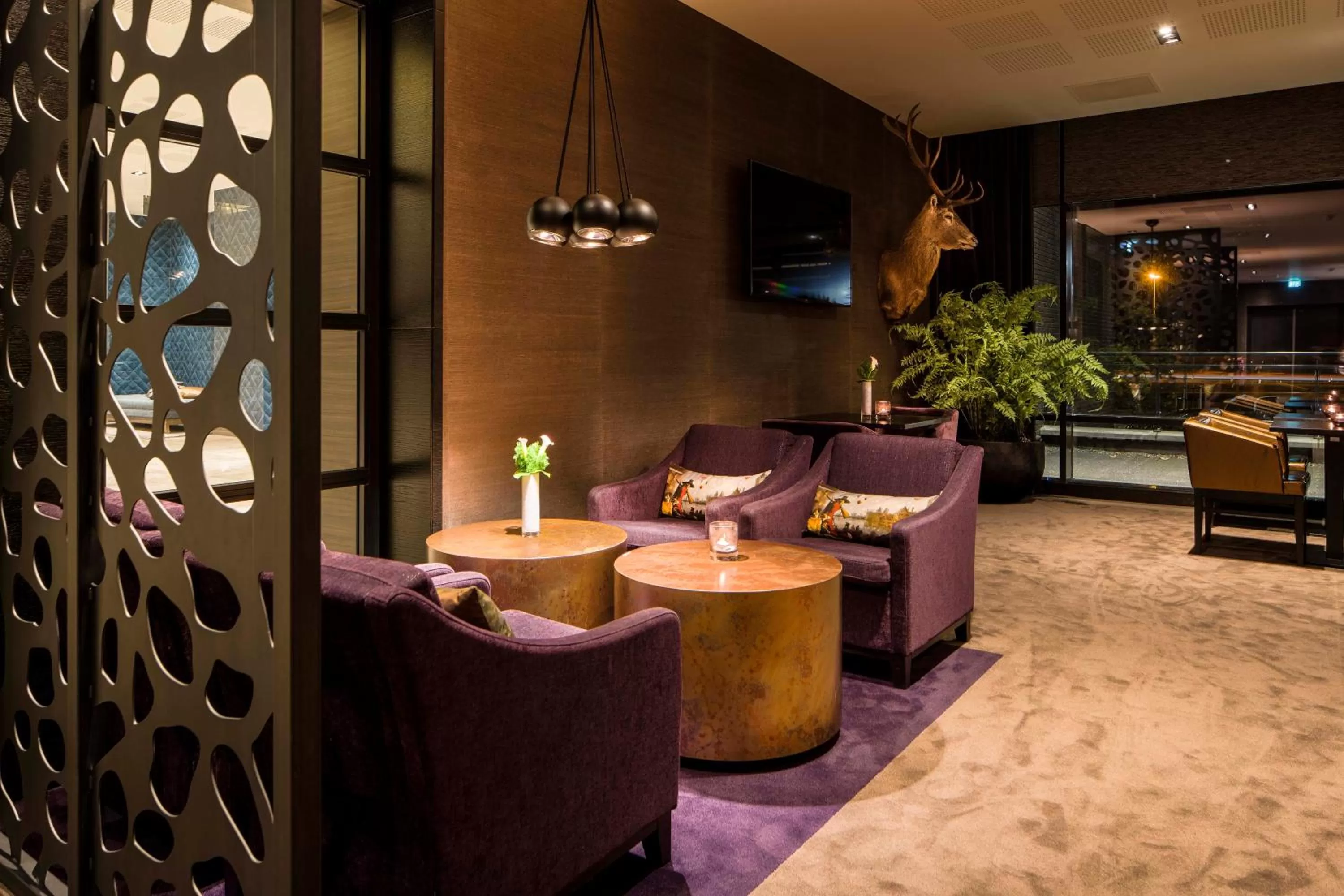 Lounge or bar in Van Der Valk Hotel Zwolle