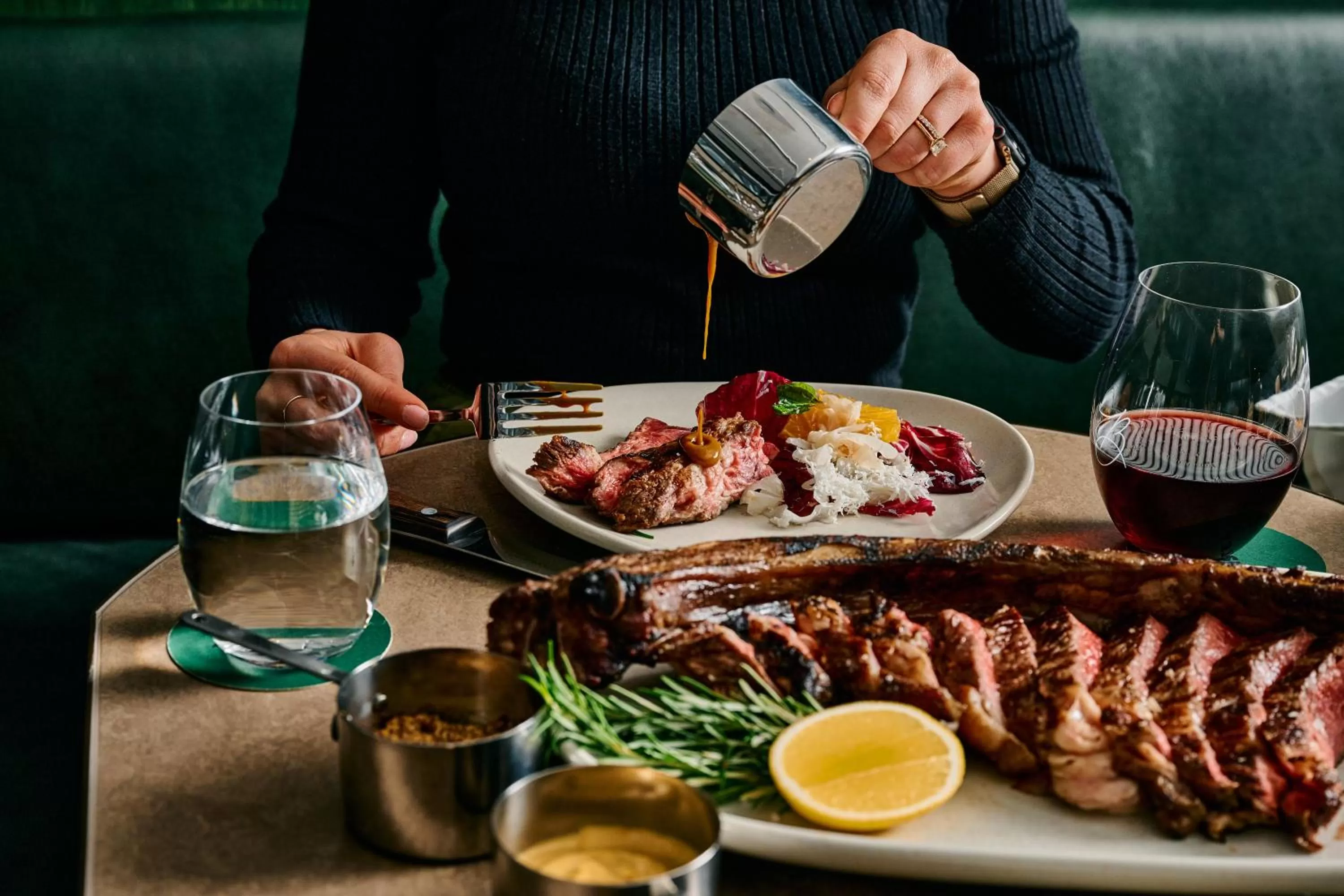 Restaurant/places to eat in Rydges Melbourne