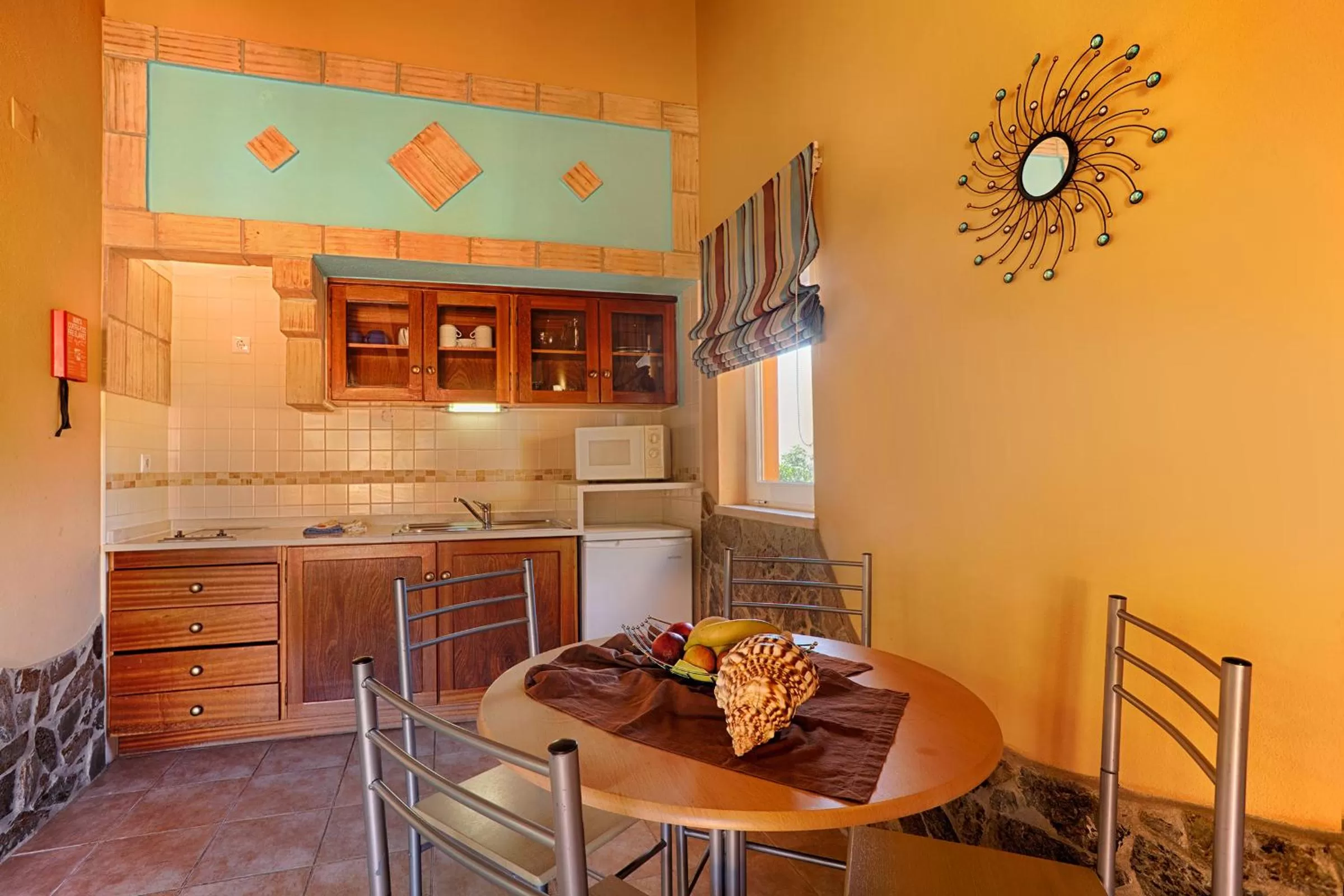 Kitchen or kitchenette in Montinho De Ouro